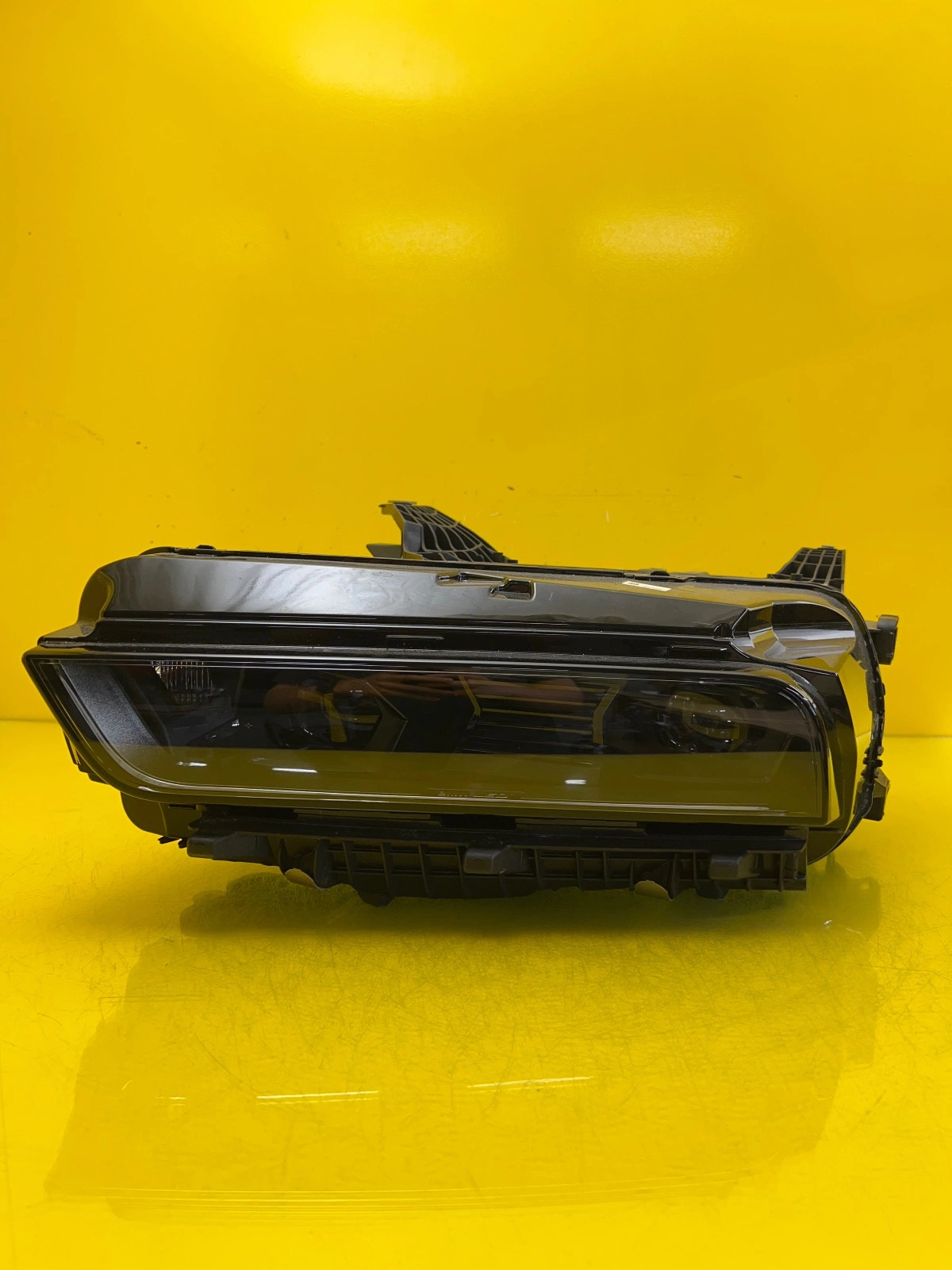 Reflektor Lampa Lewa BMW 7 G70 Full Led BASE 5A63715-02 Autolamps Reflektor Lampa Lewa BMW 7 G70 Full Led BASE 5A63715-02