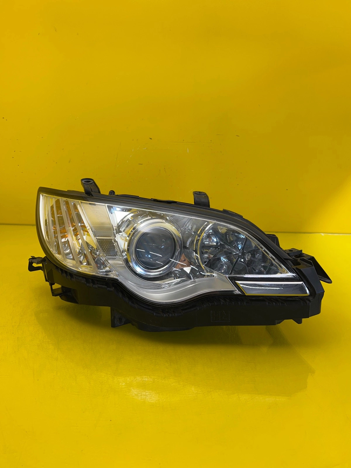 Reflektor Lampa Prawa Subaru Legacy Outback IV Lift 06-09 Xenon Autolamps Reflektor Lampa Prawa Subaru Legacy Outback IV Lift 06-09 Xenon