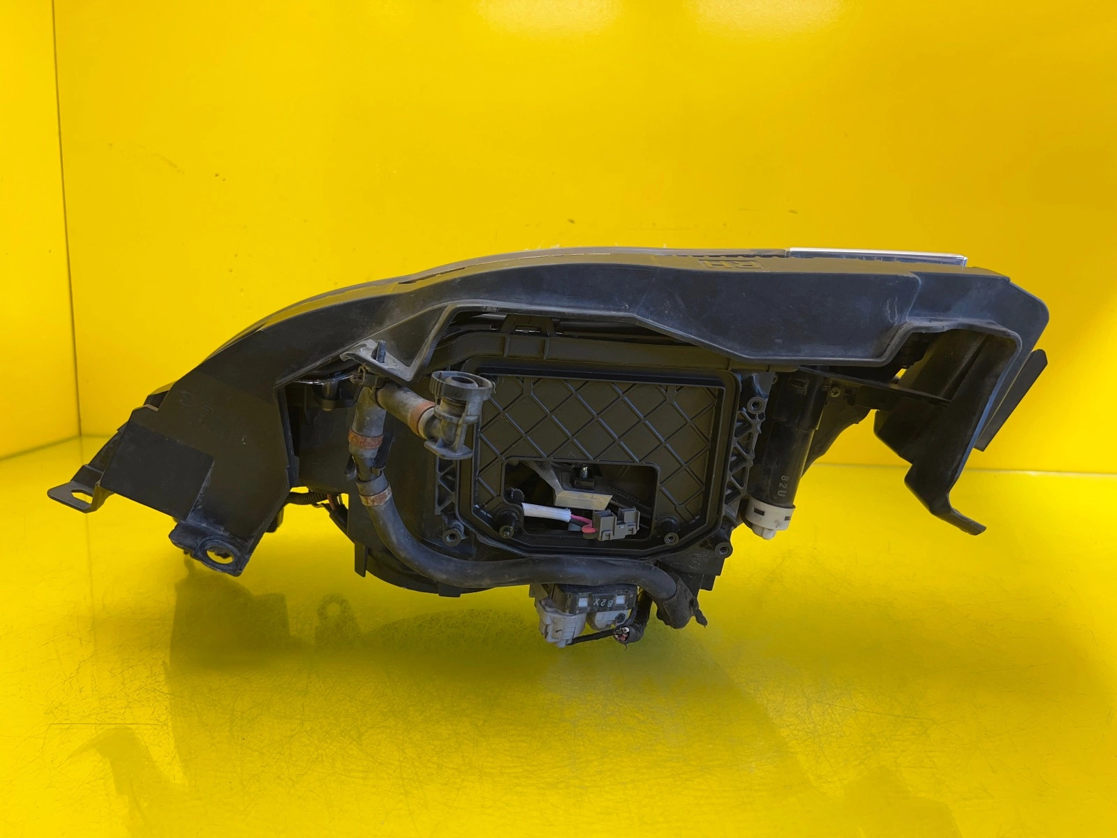 Reflektor Lampa Prawa Subaru Legacy Outback IV Lift 06-09 Xenon Autolamps 4 Reflektor Lampa Prawa Subaru Legacy Outback IV Lift 06-09 Xenon