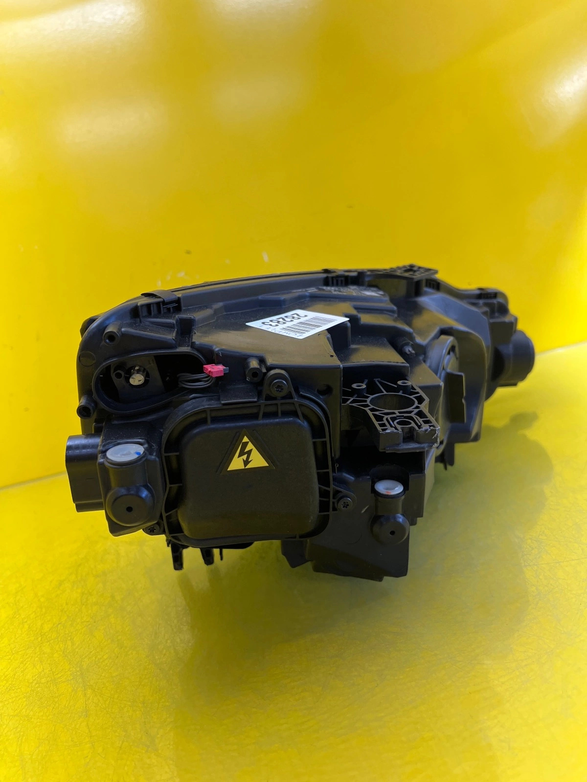 Reflektor Lampa Lewa Prawa Audi A5 8W6 Bi-Xenon 16-20 8W6941005C 8W6941006C Autolamps 10 Reflektor Lampa Lewa Prawa Audi A5 8W6 Bi-Xenon 16-20 8W6941005C 8W6941006C