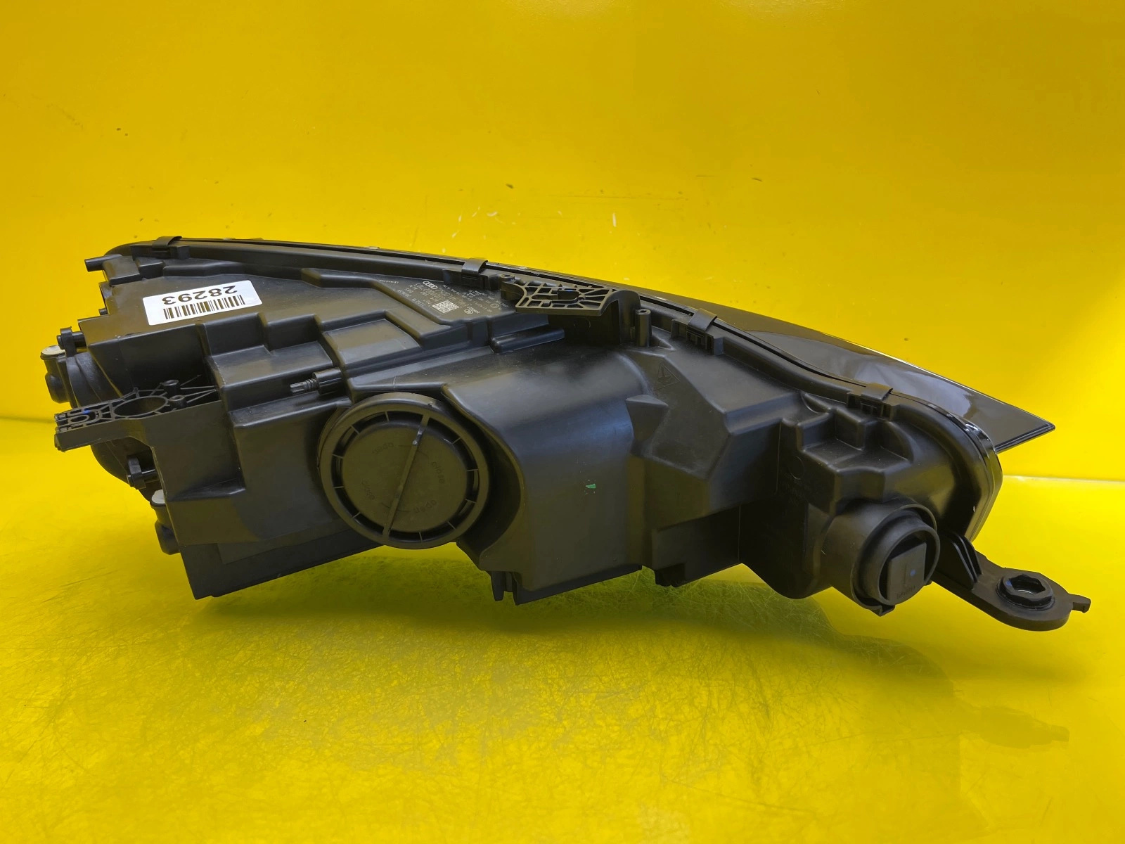 Reflektor Lampa Lewa Audi A5 8W6 Bi-Xenon 16-20 8W6941005C Autolamps 4 Reflektor Lampa Lewa Audi A5 8W6 Bi-Xenon 16-20 8W6941005C