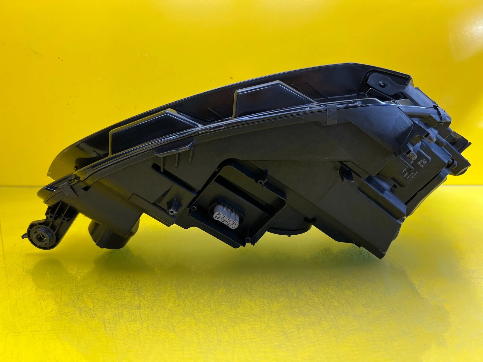 Reflektor Lampa Lewa Audi A5 8W6 Bi-Xenon 16-20 8W6941005C Autolamps 6 Reflektor Lampa Lewa Audi A5 8W6 Bi-Xenon 16-20 8W6941005C