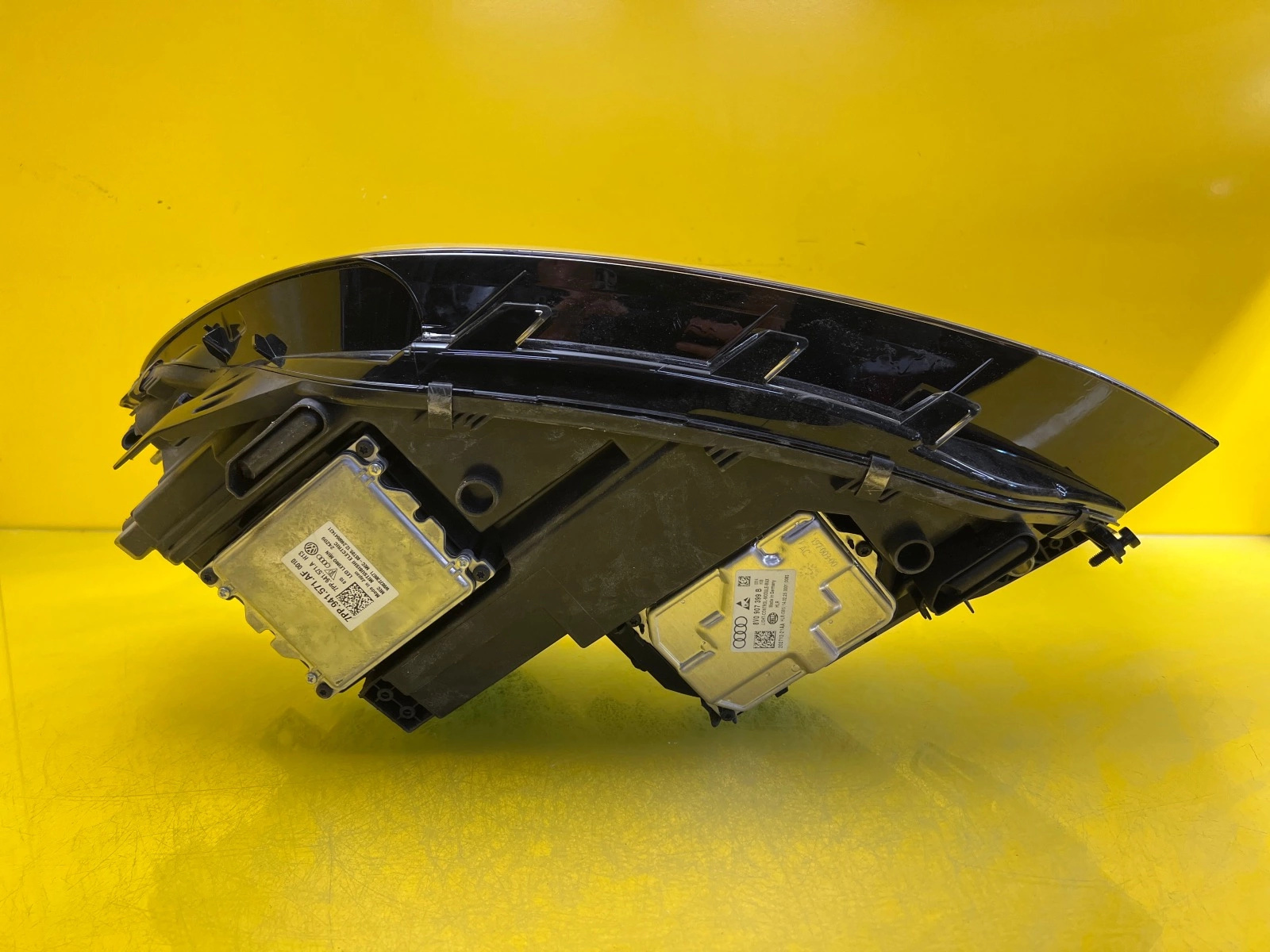 Reflektor Lampa Prawa Przednia VW Touran III Full Led 5TB941082D Autolamps 5 Reflektor Lampa Prawa Przednia VW Touran III Full Led 5TB941082D