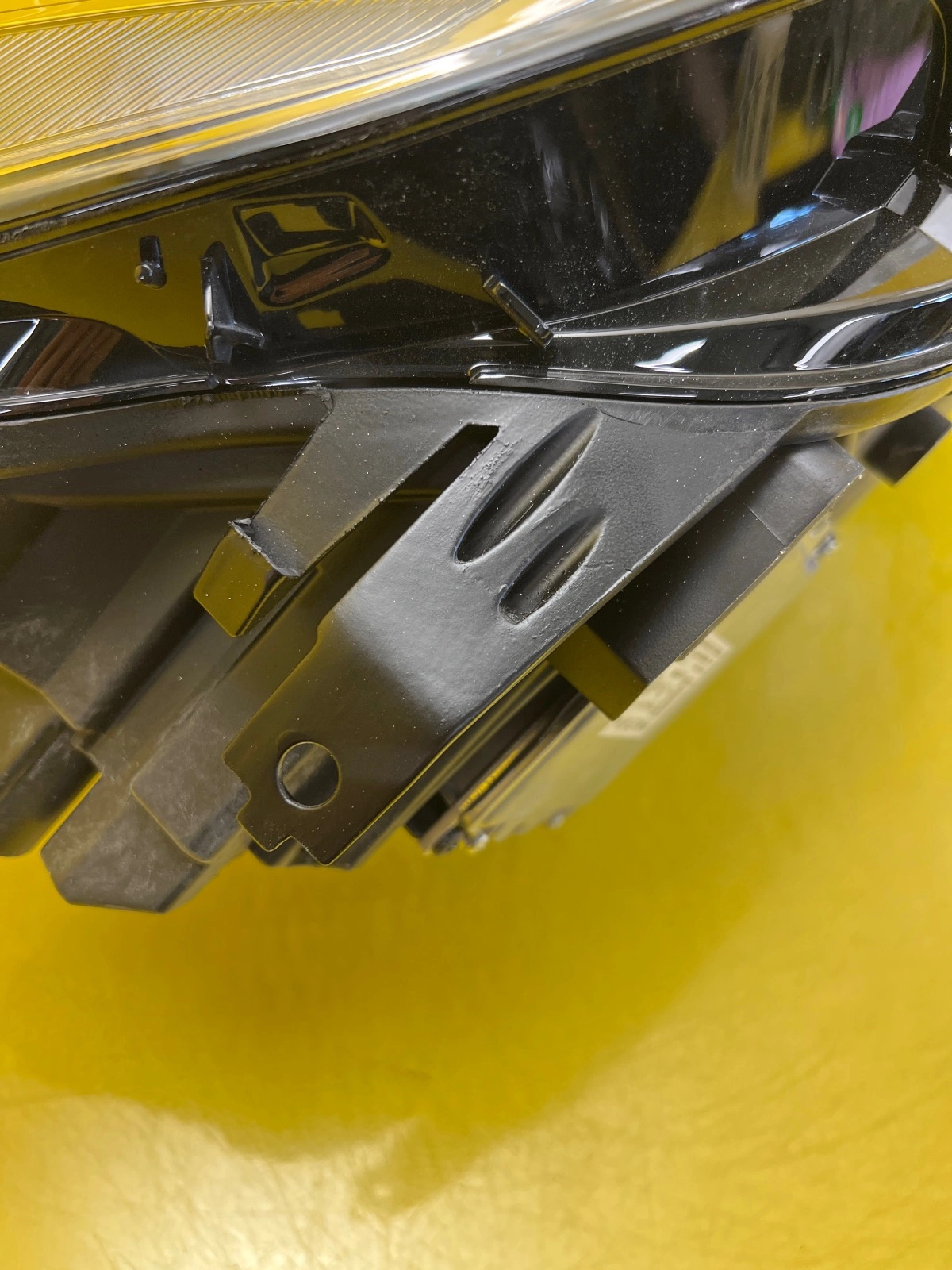 Reflektor Lampa Prawa Przednia VW Touran III Full Led 5TB941082D Autolamps 6 Reflektor Lampa Prawa Przednia VW Touran III Full Led 5TB941082D