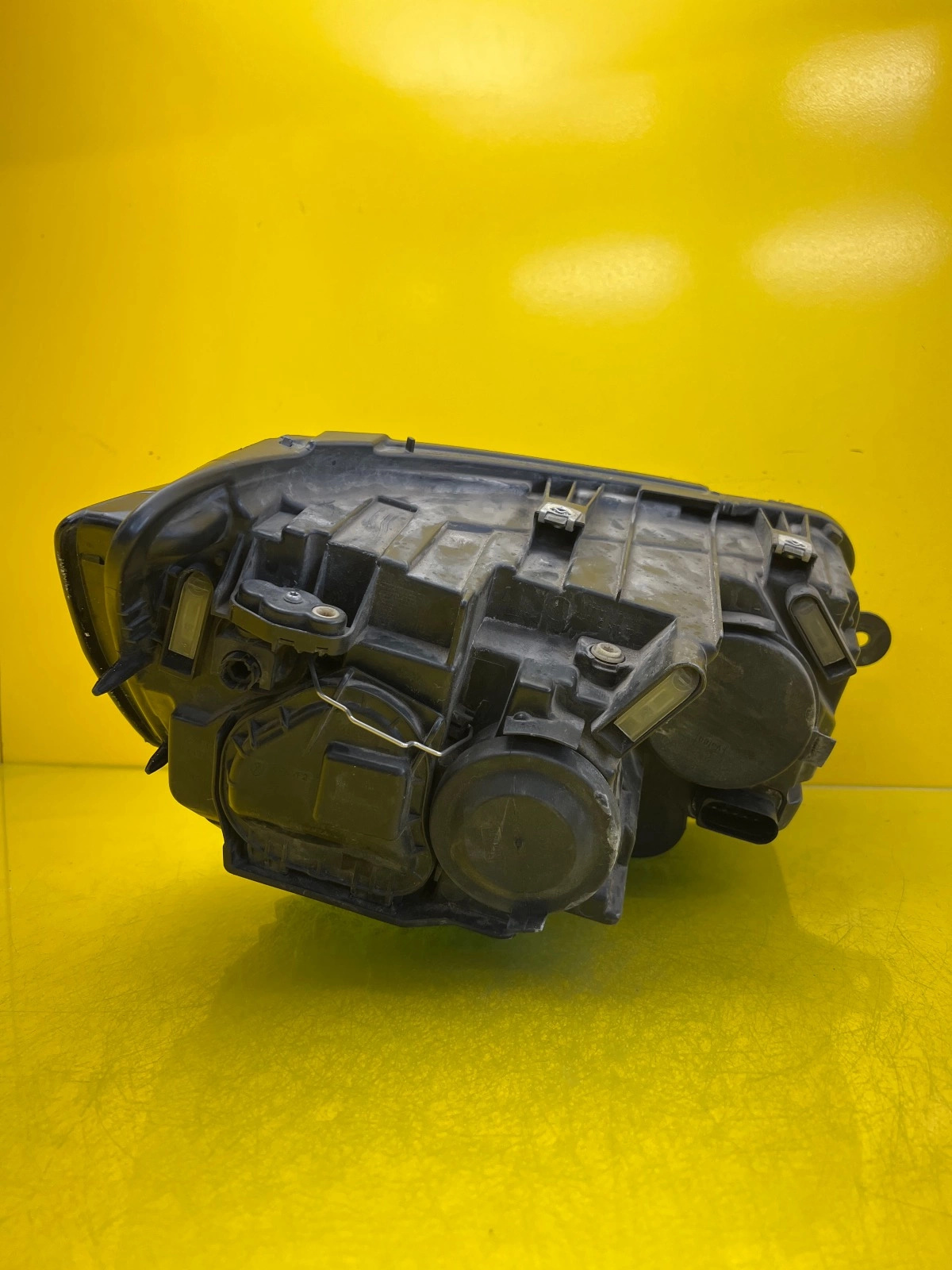 Reflektor Lampa Lewa VW Transporter T6 7E1 7E1941015L Autolamps 4 Reflektor Lampa Lewa VW Transporter T6 7E1 7E1941015L