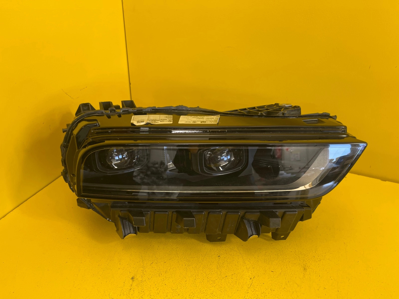 Reflektor LAMPA PRAWA BMW 7 G70 FULL LED Base 5A63718-02 2022- Autolamps Reflektor LAMPA PRAWA BMW 7 G70 FULL LED Base 5A63718-02 2022-