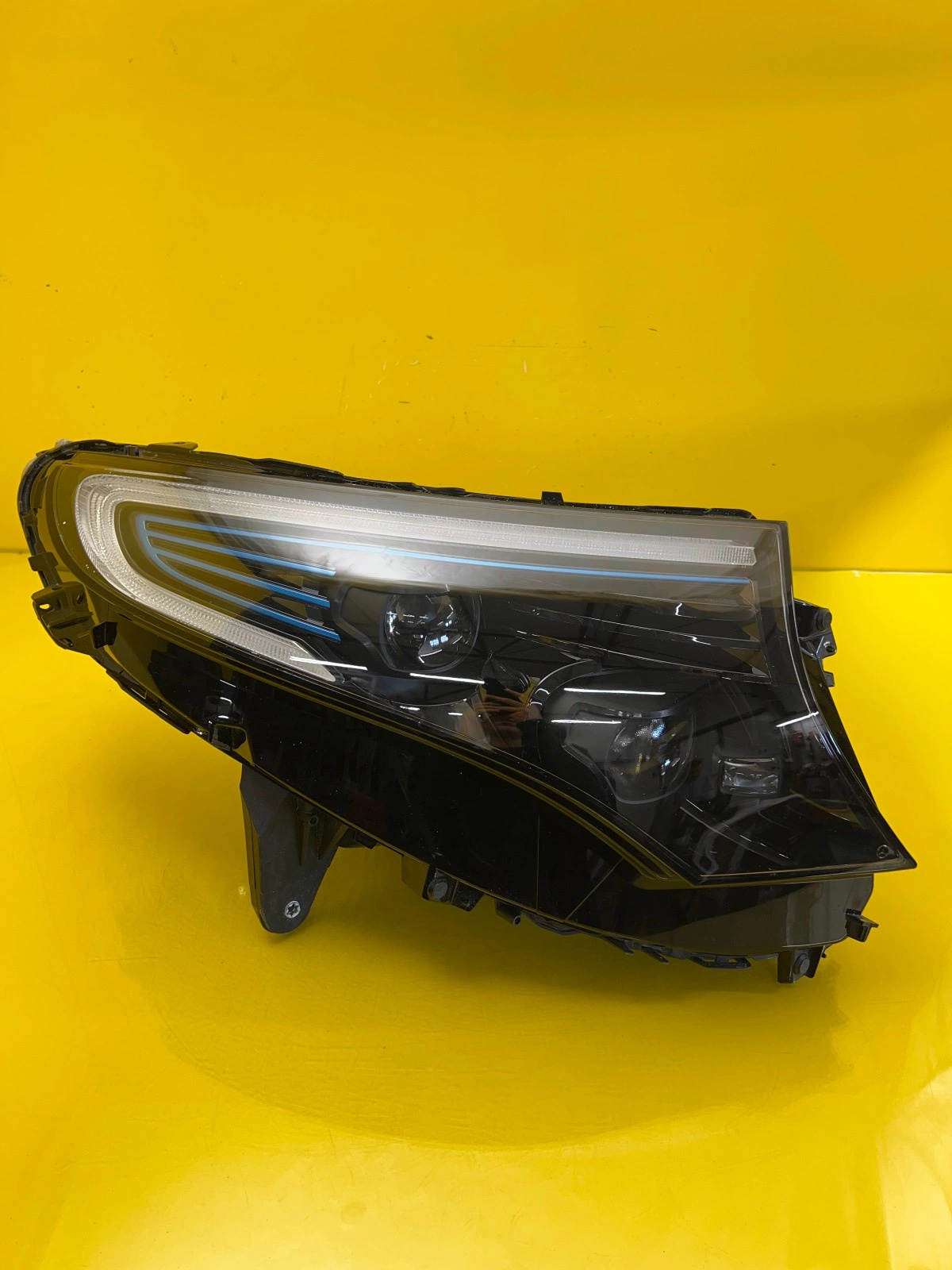 Reflektor Lampa Prawa Mercedes EQC W293 293 Full Led A2939060201 Autolamps Reflektor Lampa Prawa Mercedes EQC W293 293 Full Led A2939060201