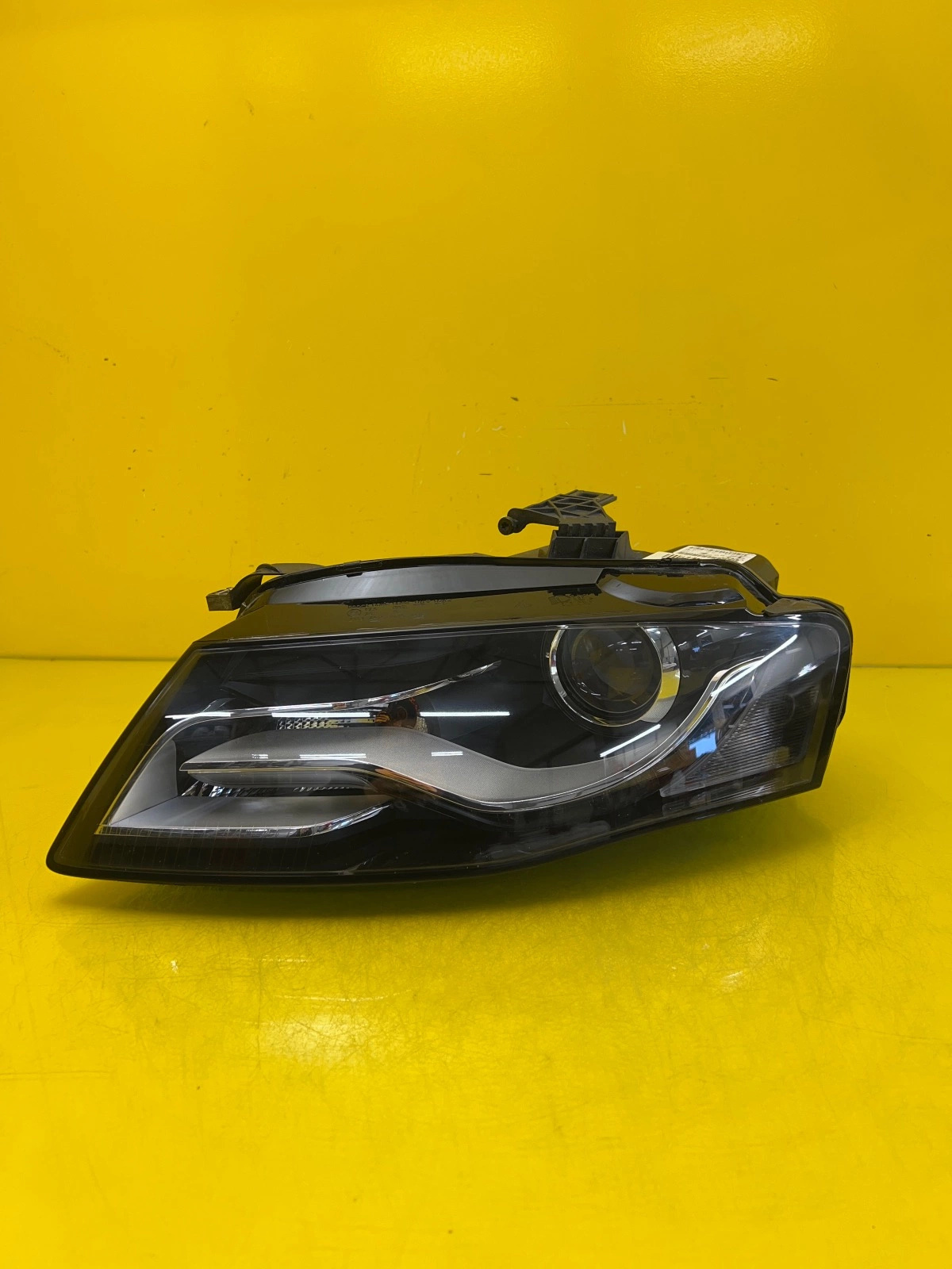 Reflektor Lampa Lewa Audi A4 B8 8K0 08-12 Bi-Xenon Skrętny 8K0941029BK Autolamps Reflektor Lampa Lewa Audi A4 B8 8K0 08-12 Bi-Xenon Skrętny 8K0941029BK