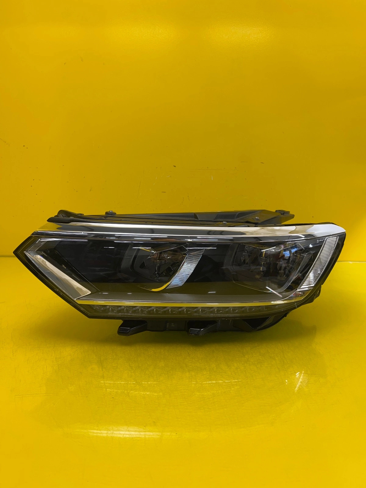 Reflektor Lampa Lewa VW Passat B8 Full Led 3G1941035C Autolamps Reflektor Lampa Lewa VW Passat B8 Full Led 3G1941035C