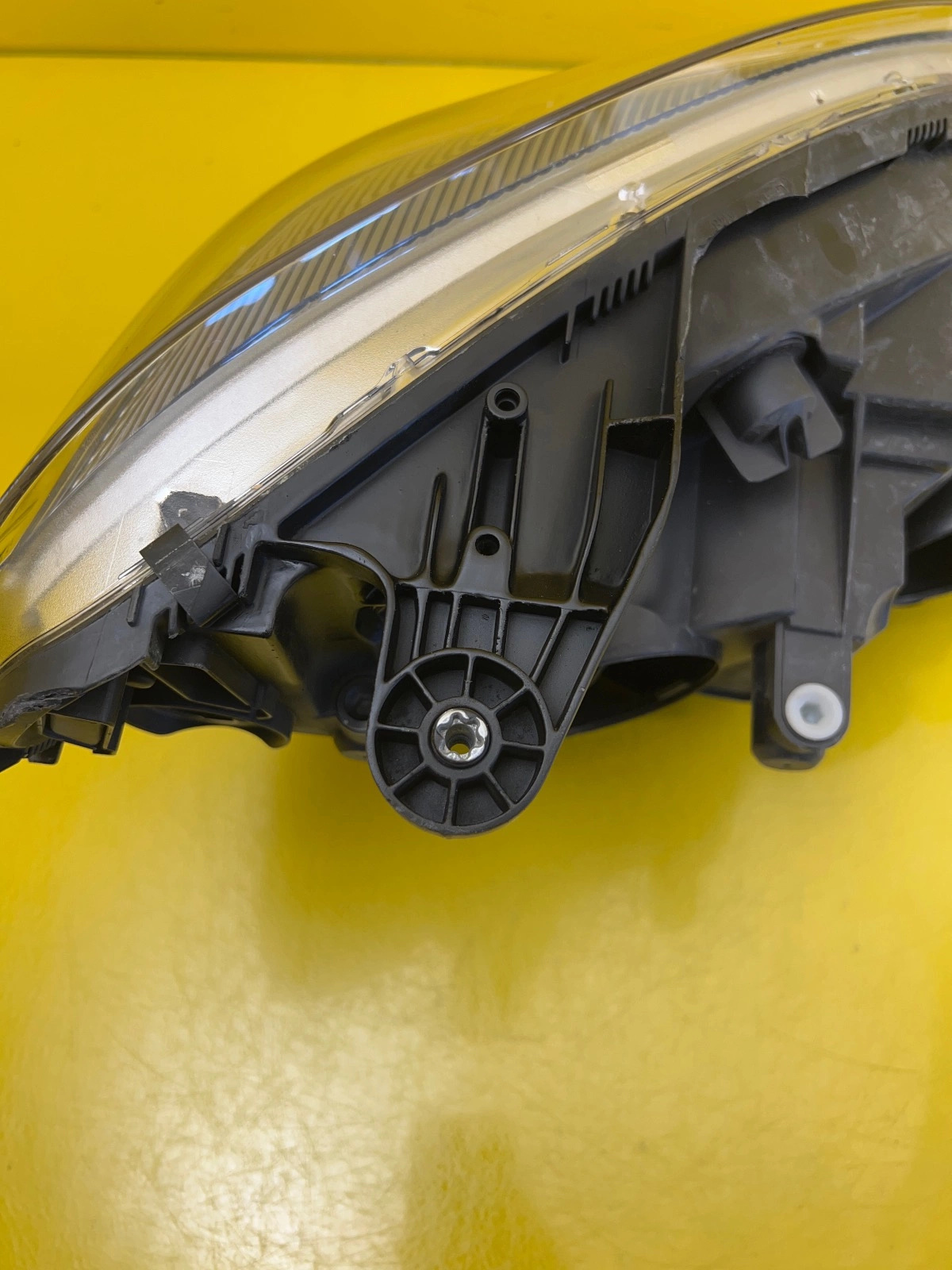 Reflektor Lampa Lewa Mercedes C-Klasa W204 A2048205103 Autolamps 5 Reflektor Lampa Lewa Mercedes C-Klasa W204 A2048205103