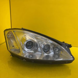 Reflektor Lampa Prawa MERCEDES-BENZ S W221 A2218204061 XENON
