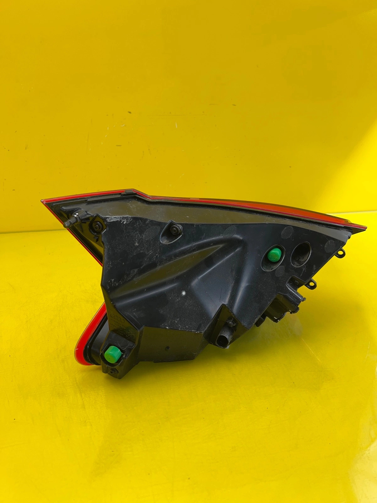 Audi E-tron GT Lampa Tył Lewa Led 4J3945091 Autolamps 4 Audi E-tron GT Lampa Tył Lewa Led 4J3945091