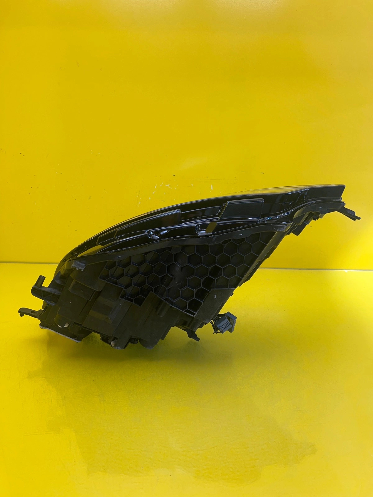 Reflektor Lampa Prawa Volvo S60 V60 MID LED 32404682 Autolamps 5 Reflektor Lampa Prawa Volvo S60 V60 MID LED 32404682