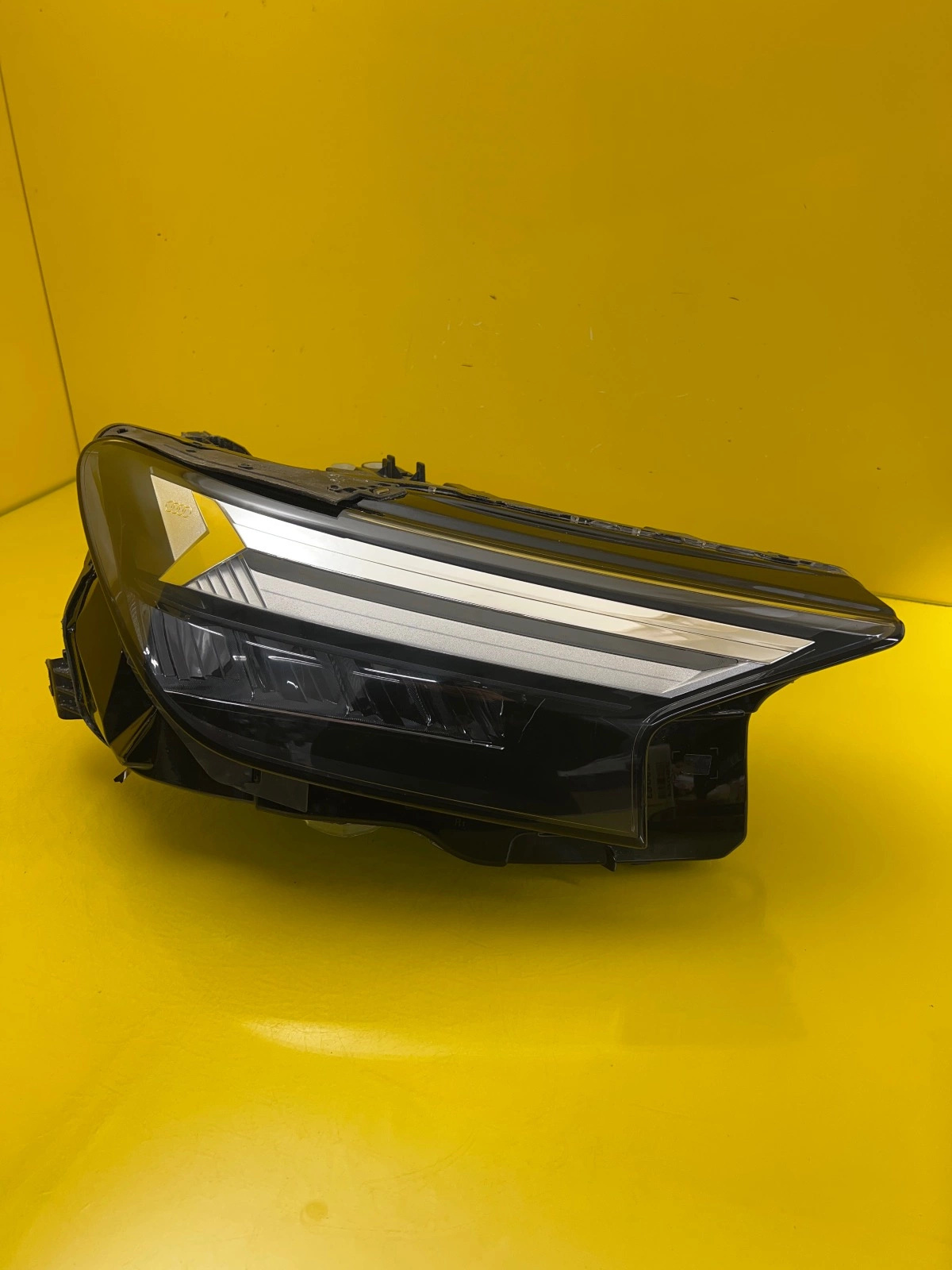 Reflektor Lampa Prawa Audi Q4 E-Tron Full Led 89A941034 Autolamps Reflektor Lampa Prawa Audi Q4 E-Tron Full Led 89A941034
