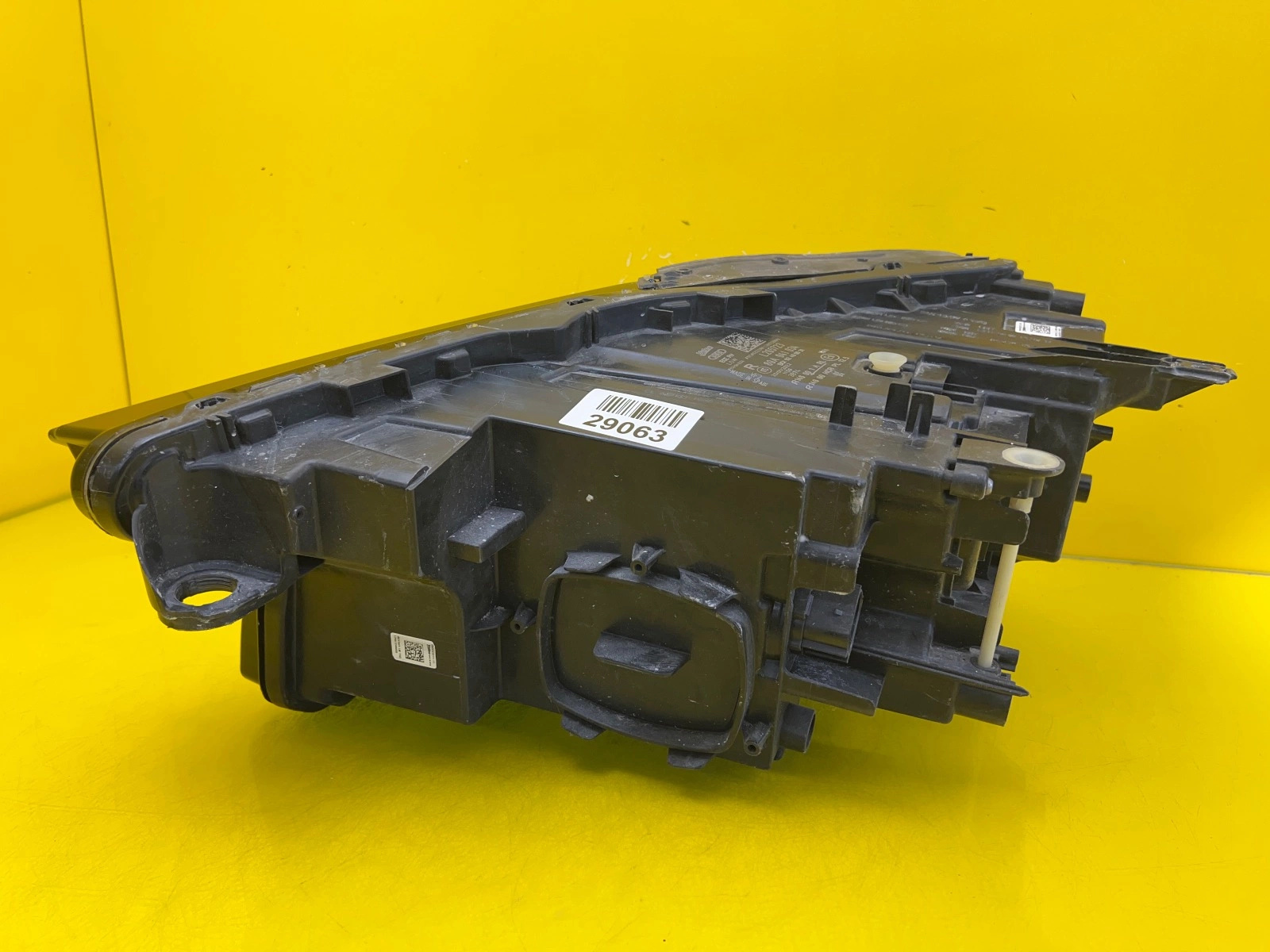 Reflektor Lampa Prawa Audi Q4 E-Tron Full Led 89A941034 Autolamps 4 Reflektor Lampa Prawa Audi Q4 E-Tron Full Led 89A941034