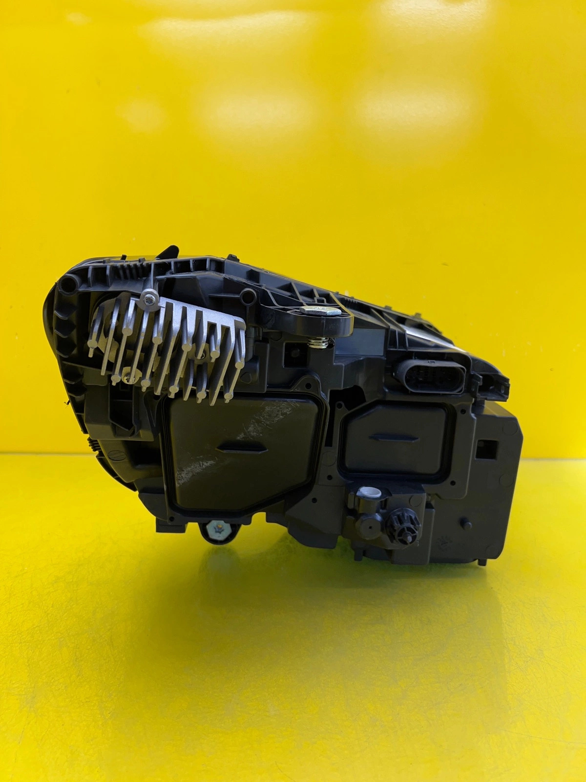 Reflektor Lampa Lewa Prawa Mercedes C-Klasa W205 Led High Performance 13- A2059062604 A2059062504 Autolamps 8 Reflektor Lampa Lewa Prawa Mercedes C-Klasa W205 Led High Performance 13- A2059062604 A2059062504