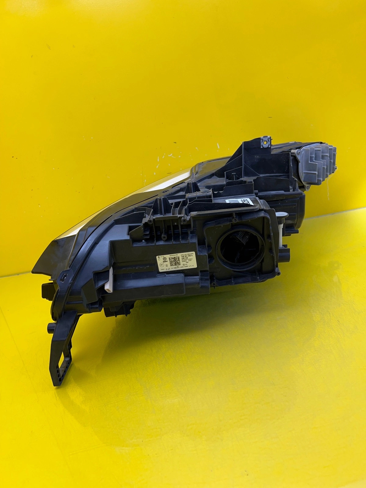 Reflektor Lampa Prawa Przednia VW ID.7 IQ Light Full Led 14B941036A Autolamps 4 Reflektor Lampa Prawa Przednia VW ID.7 IQ Light Full Led 14B941036A