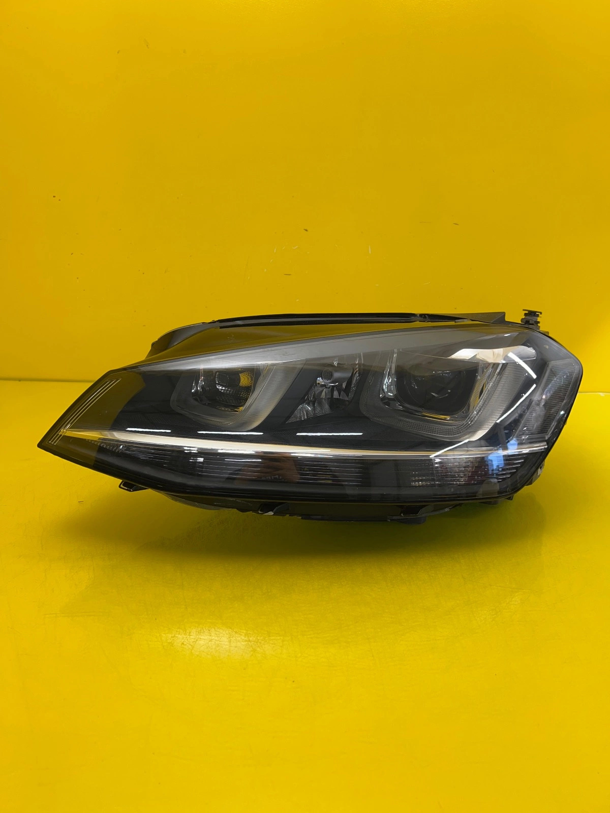Reflektor Lampa Lewa VW Golf VII Bi-Xenon 5G1941033 Autolamps Reflektor Lampa Lewa VW Golf VII Bi-Xenon 5G1941033