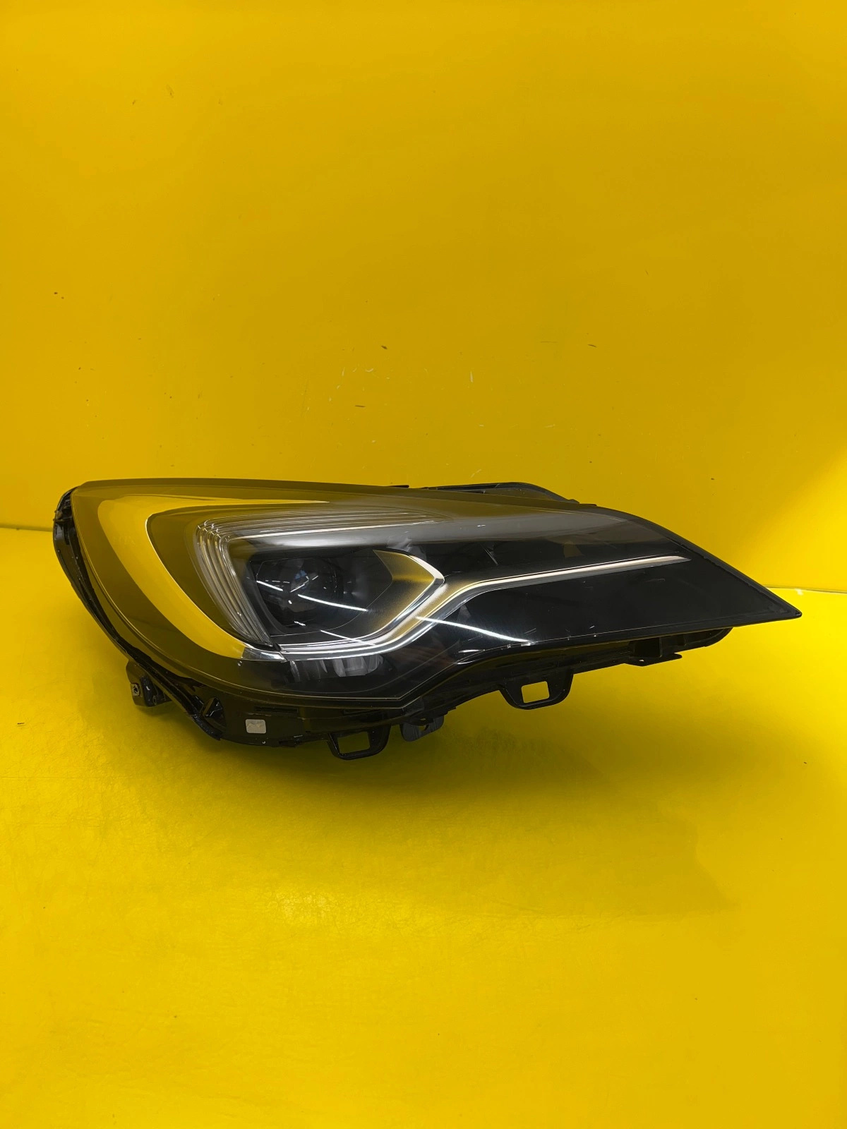 Reflektor Lampa Prawa Opel Astra K V 5 Full Led 39111150 Autolamps Reflektor Lampa Prawa Opel Astra K V 5 Full Led 39111150