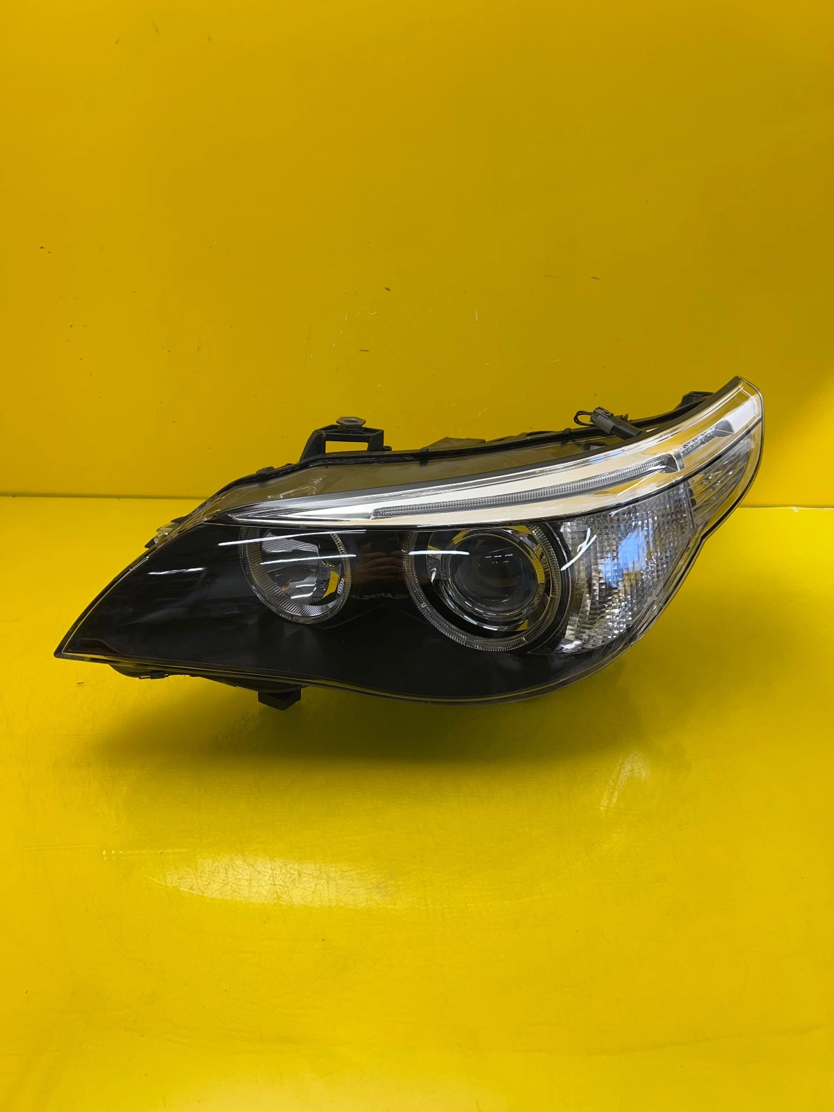 Reflektor Lampa Lewa Bmw 5 E60 E61 03-06 Bi-Xenon Skrętna D1S Autolamps Reflektor Lampa Lewa Bmw 5 E60 E61 03-06 Bi-Xenon Skrętna D1S