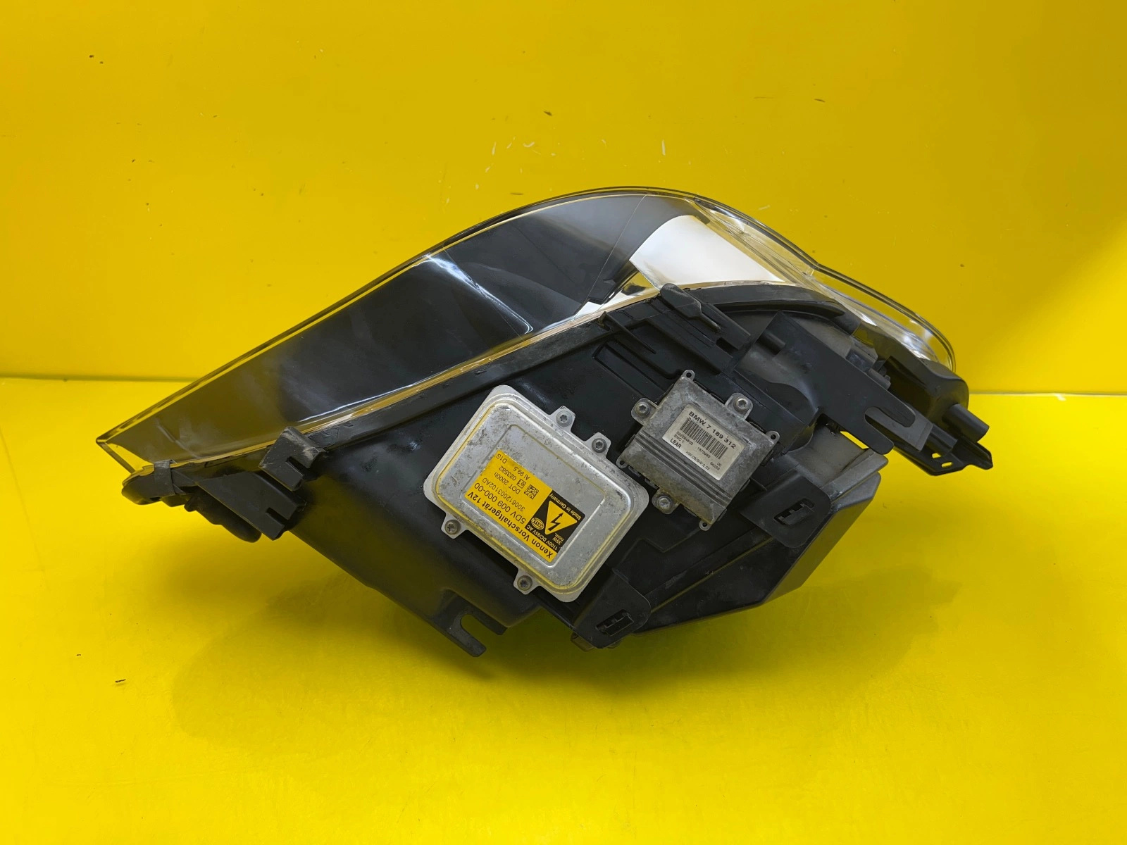 Reflektor Lampa Lewa Bmw 5 E60 E61 03-06 Bi-Xenon Skrętna D1S Autolamps 5 Reflektor Lampa Lewa Bmw 5 E60 E61 03-06 Bi-Xenon Skrętna D1S