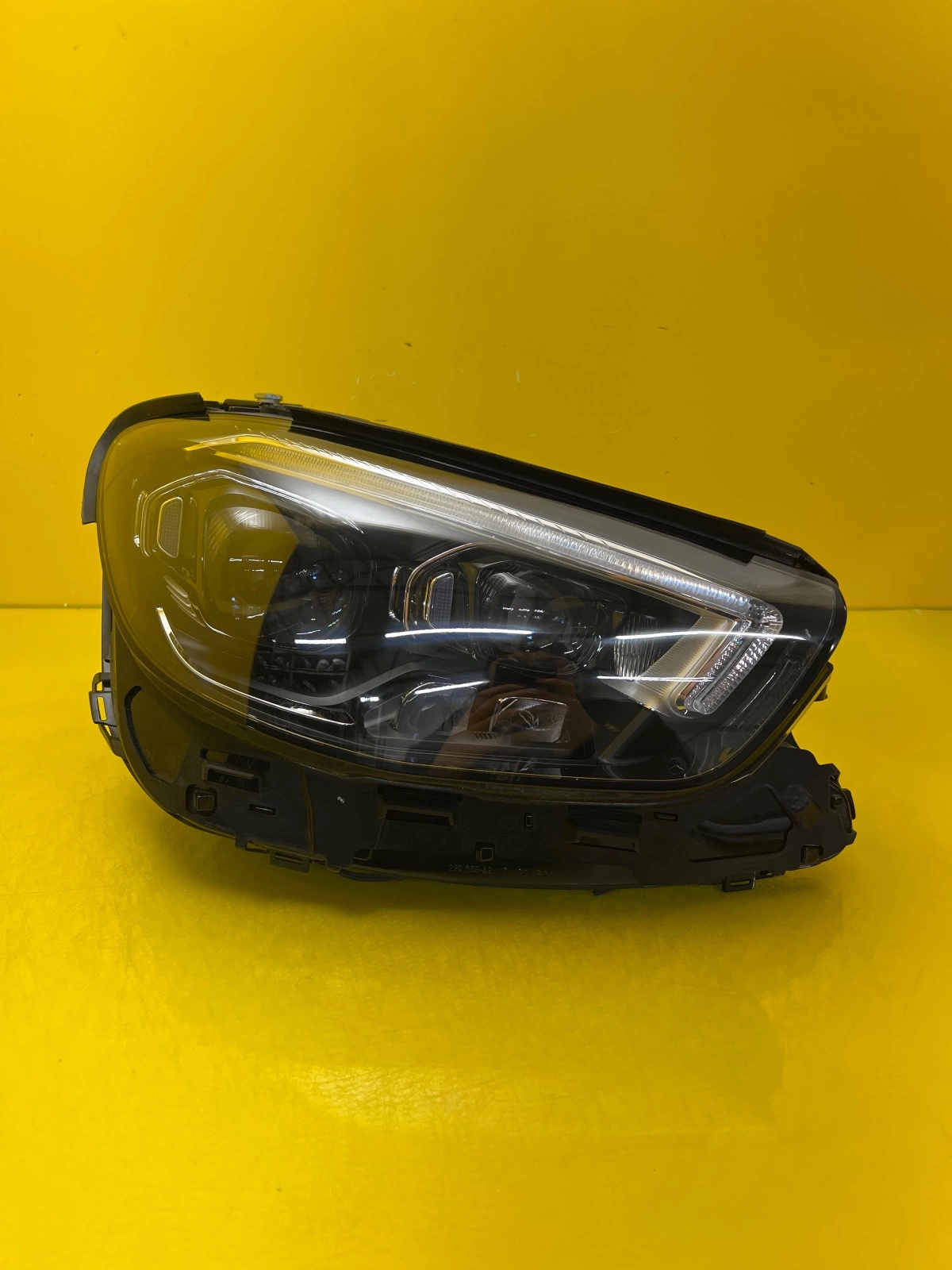 Reflektor Lampa Prawa Mercedes E-Klasa W213 Multibeam A2139060210 Autolamps Reflektor Lampa Prawa Mercedes E-Klasa W213 Multibeam A2139060210