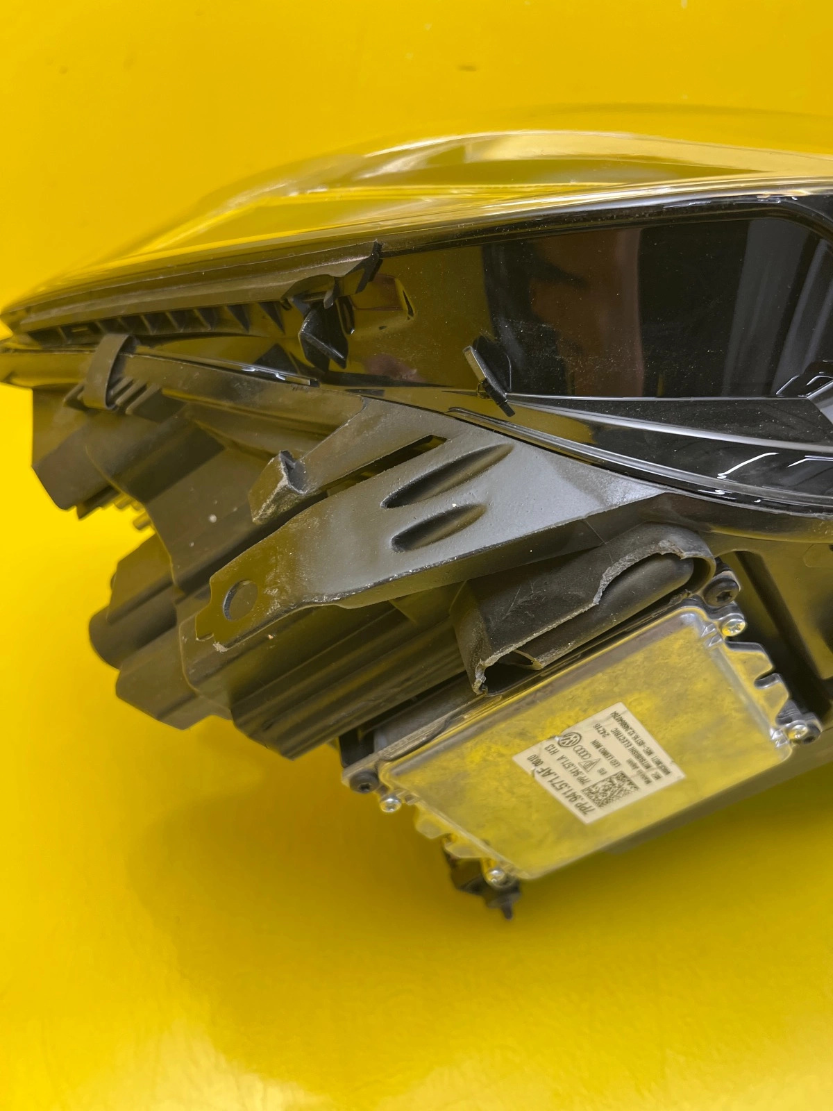 Reflektor Lampa Prawa Przednia VW Touran III Full Led 5TB941082D Autolamps 6 Reflektor Lampa Prawa Przednia VW Touran III Full Led 5TB941082D