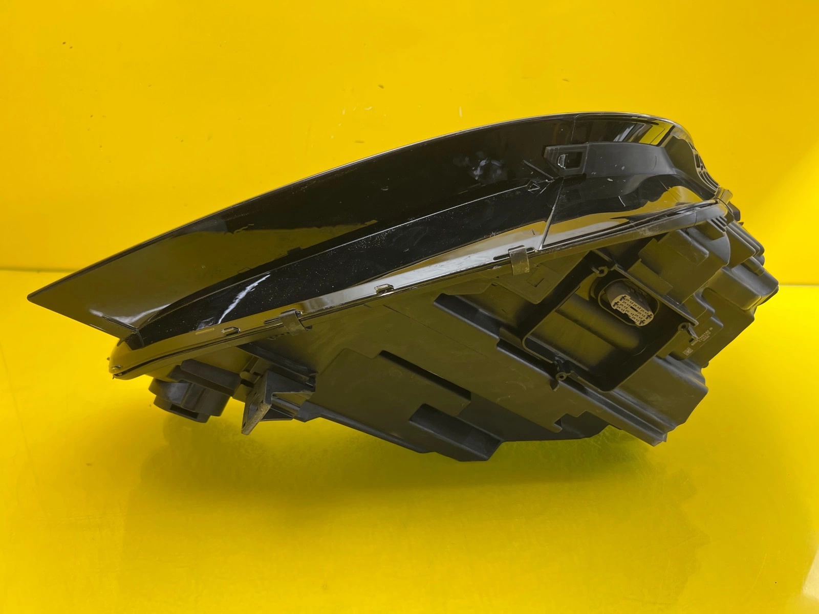 Reflektor Lampa Lewa Audi Q5 80A 16- Bi Xenon 80A941005 USA Autolamps 6 Reflektor Lampa Lewa Audi Q5 80A 16- Bi Xenon 80A941005 USA