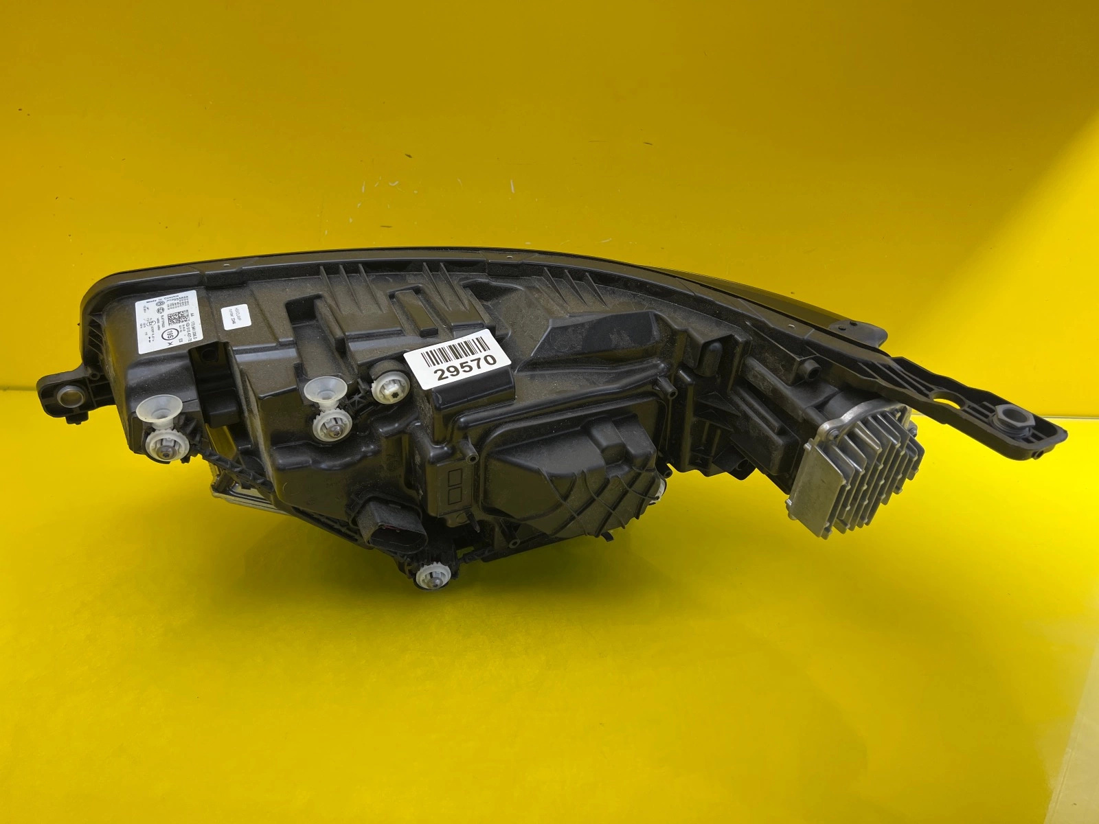 Reflektor Lampa Prawa VW ID. Buzz IQ Light Full Led 1T3941036D Autolamps 4 Reflektor Lampa Prawa VW ID. Buzz IQ Light Full Led 1T3941036D