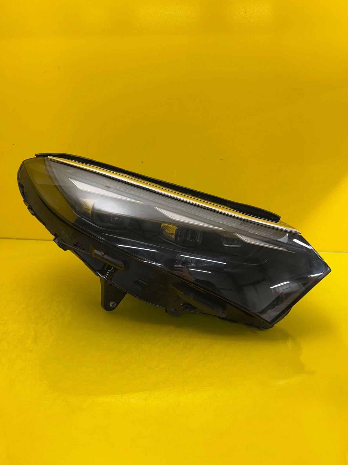 Reflektor Lampa Prawa Mercedes EQS W296 X296 Full Led A2969069201 Autolamps Reflektor Lampa Prawa Mercedes EQS W296 X296 Full Led A2969069201