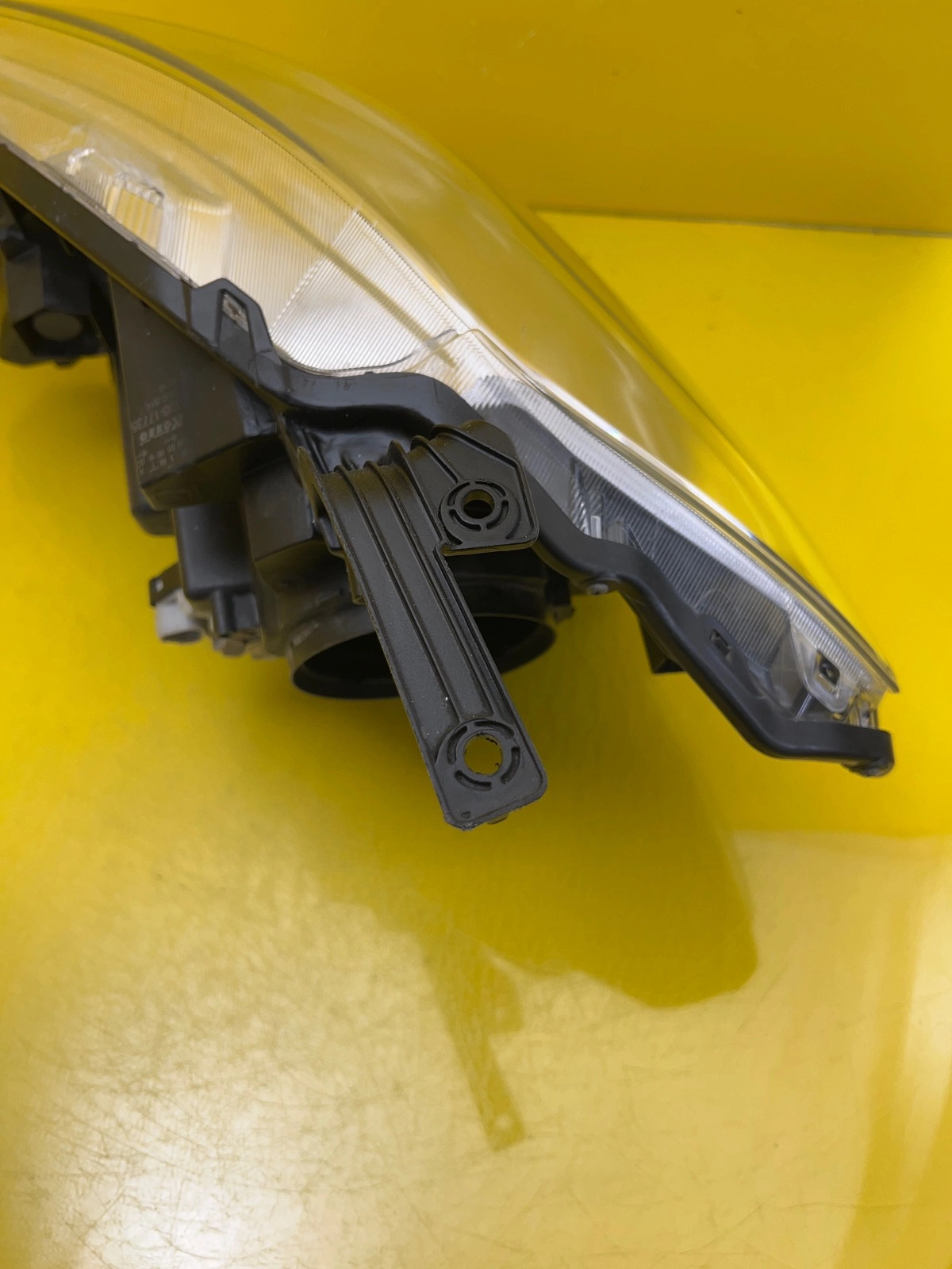 Reflektor Lampa Prawa Przednia Suzuki SX4 S-Cross Xenon Led 100-17735 13-16 Autolamps 6 Reflektor Lampa Prawa Przednia Suzuki SX4 S-Cross Xenon Led 100-17735 13-16