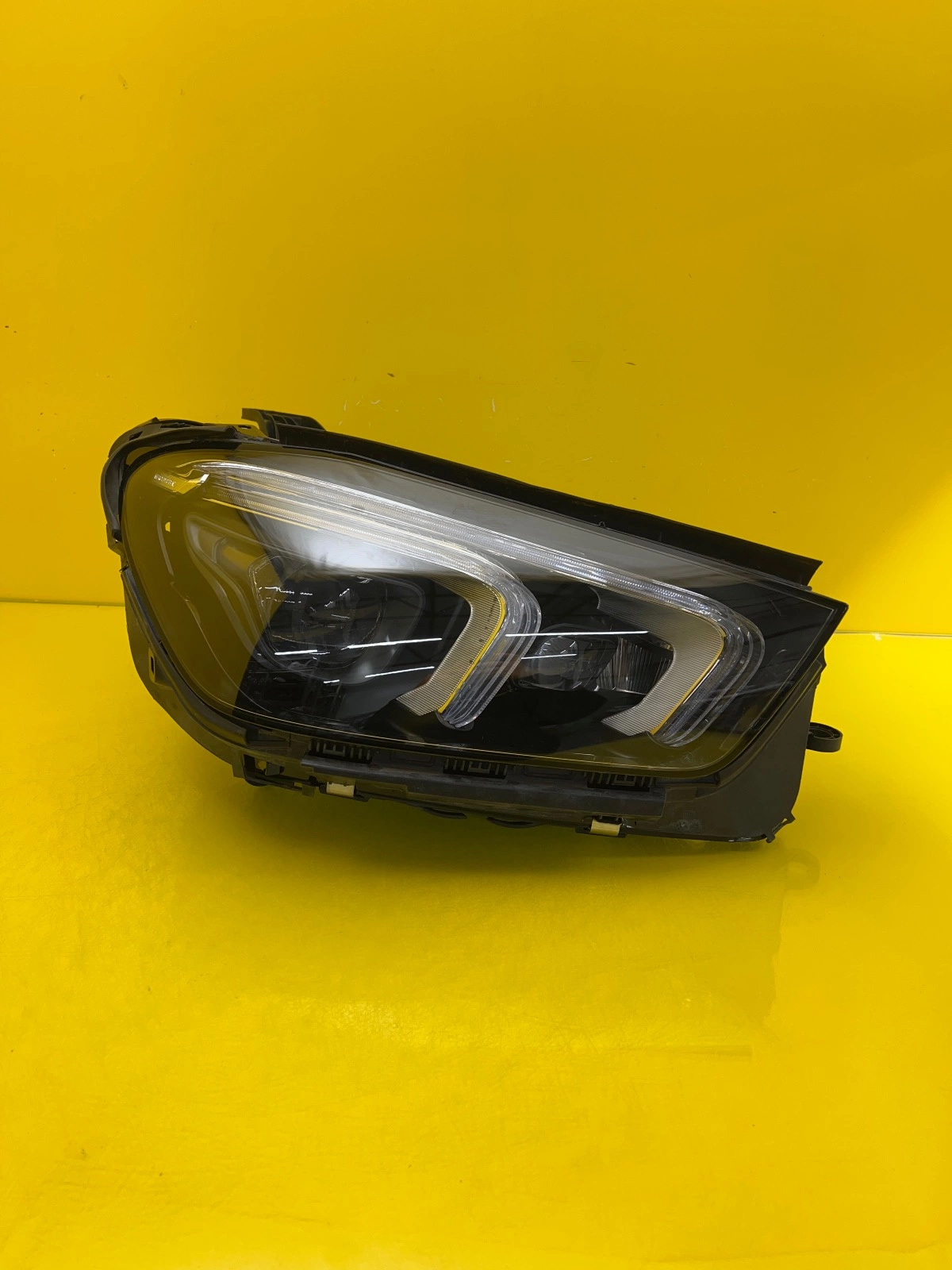 Reflektor Lampa Prawa Mercedes GLE W167 Full Led Multibeam A1679068607 Autolamps Reflektor Lampa Prawa Mercedes GLE W167 Full Led Multibeam A1679068607