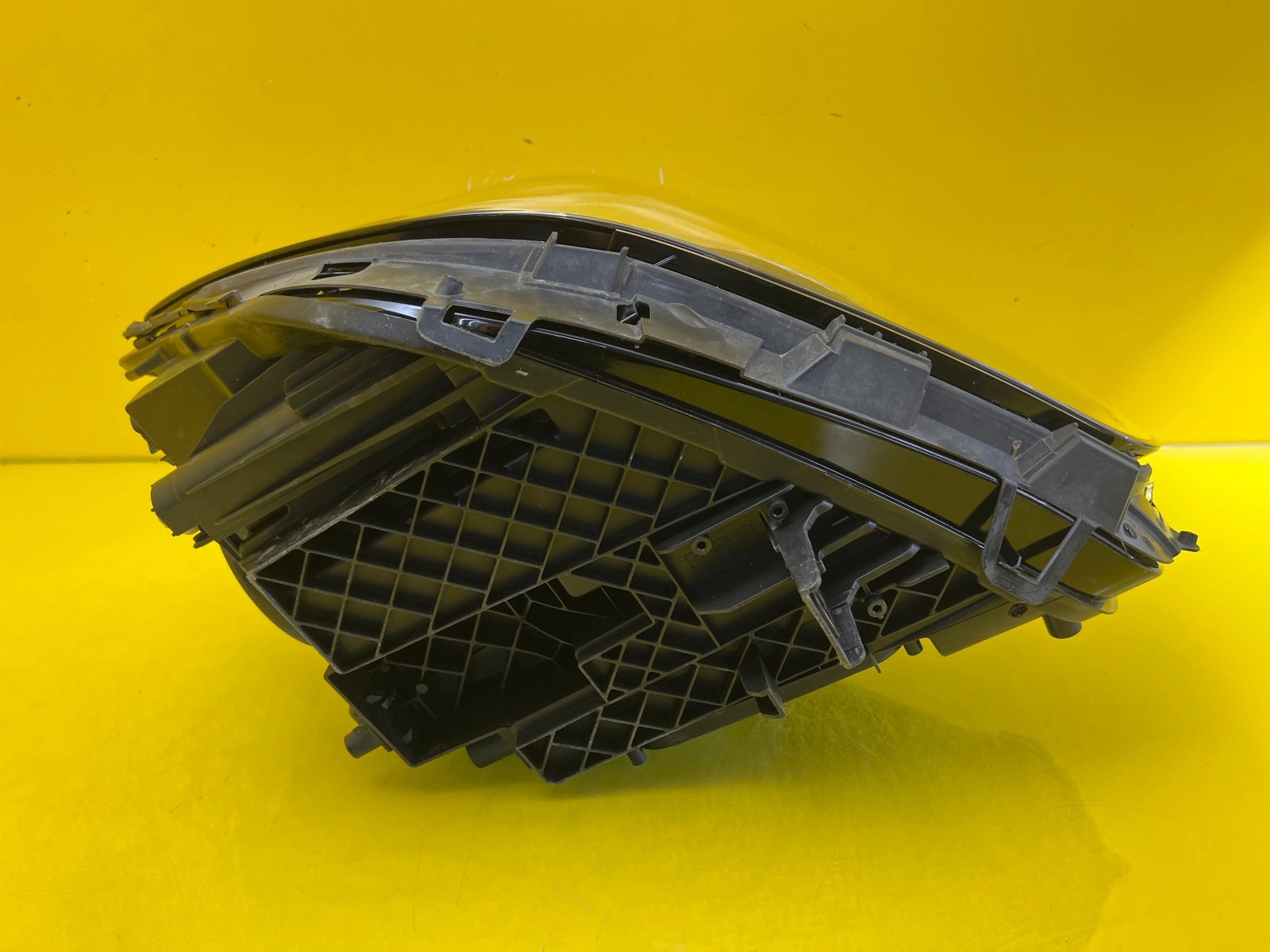 Reflektor Lampa Prawa Mercedes B-klasa W247 Full Led Multibeam A2479068405 Autolamps 5 Reflektor Lampa Prawa Mercedes B-klasa W247 Full Led Multibeam A2479068405