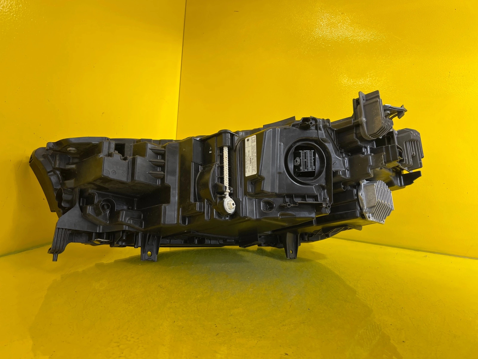 Reflektor LAMPA PRAWA BMW IX M60 LASER 5A3CEA2-04 2021- Autolamps 5 Reflektor LAMPA PRAWA BMW IX M60 LASER 5A3CEA2-04 2021-