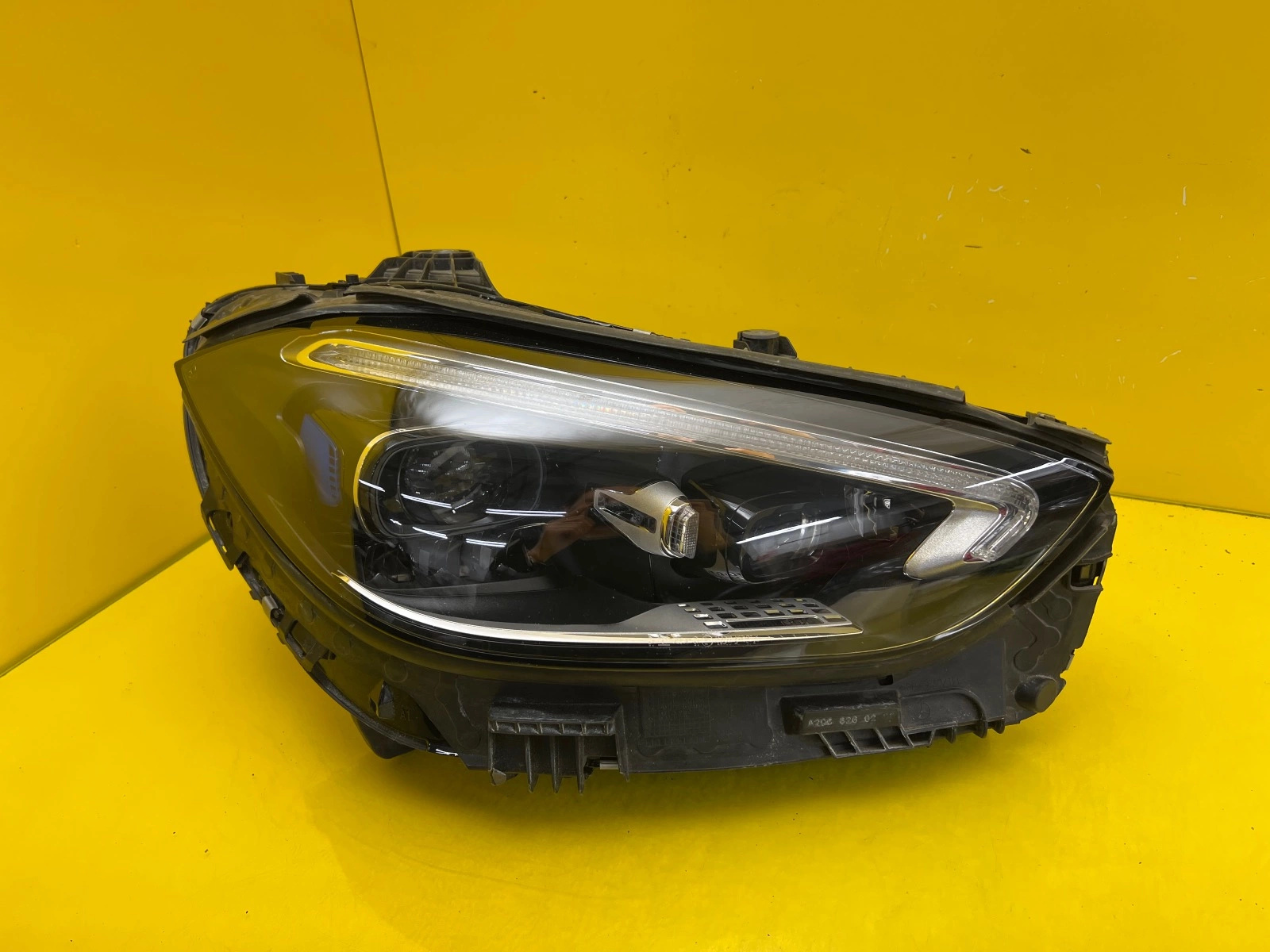Reflektor Lampa Prawa Mercedes C-Klasa W206 Digital Light A2069062204 Autolamps Reflektor Lampa Prawa Mercedes C-Klasa W206 Digital Light A2069062204