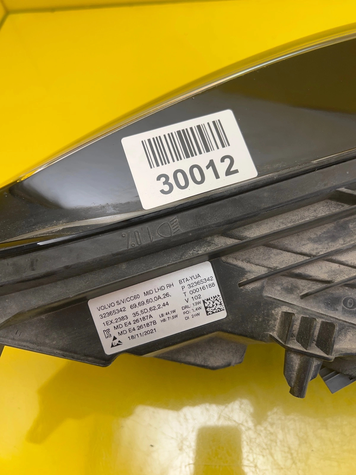 Reflektor Lampa Prawa Volvo S60 V60 Mid Led 32365342 Autolamps 2 Reflektor Lampa Prawa Volvo S60 V60 Mid Led 32365342