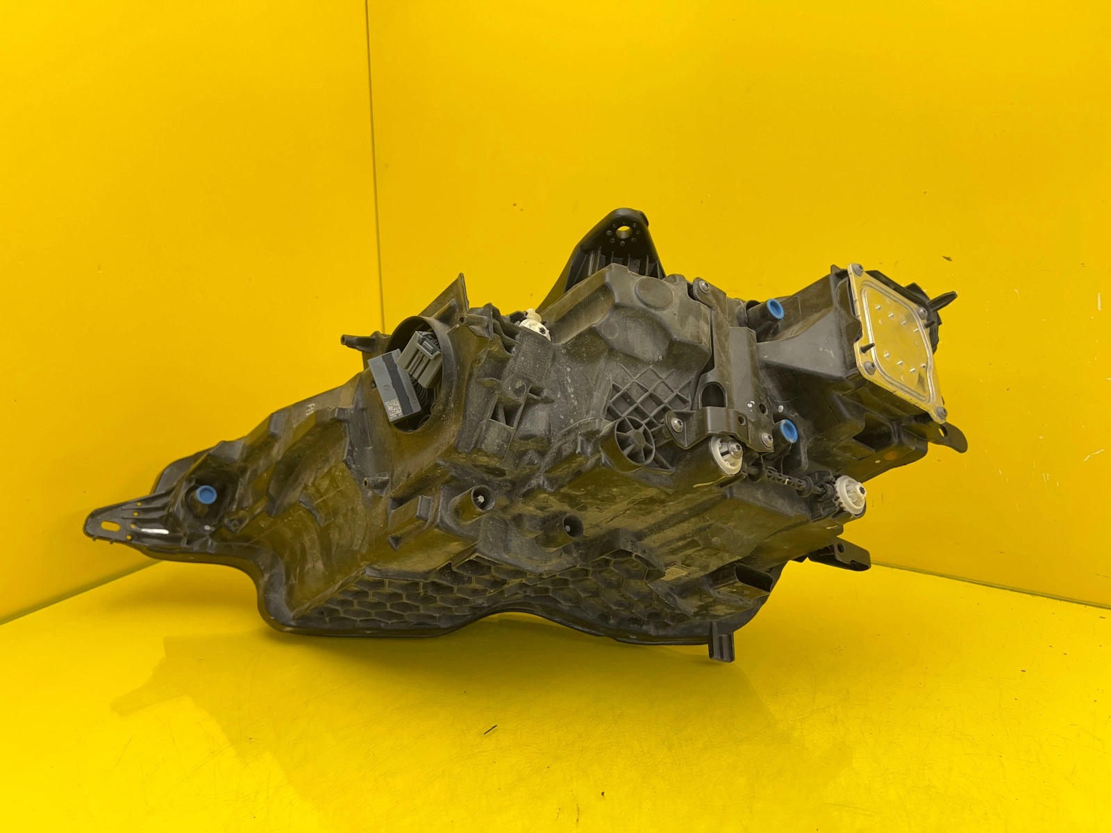 Reflektor Lampa Prawa Volvo S60 V60 Mid Led 32365342 Autolamps 4 Reflektor Lampa Prawa Volvo S60 V60 Mid Led 32365342