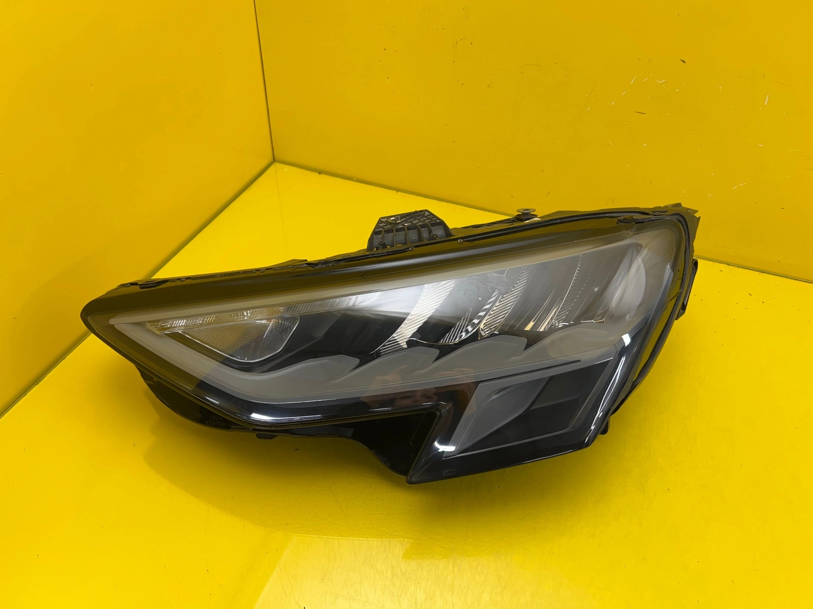 Reflektor Lampa Lewa Audi A3 8Y Full Led 8Y0941011 Autolamps Reflektor Lampa Lewa Audi A3 8Y Full Led 8Y0941011
