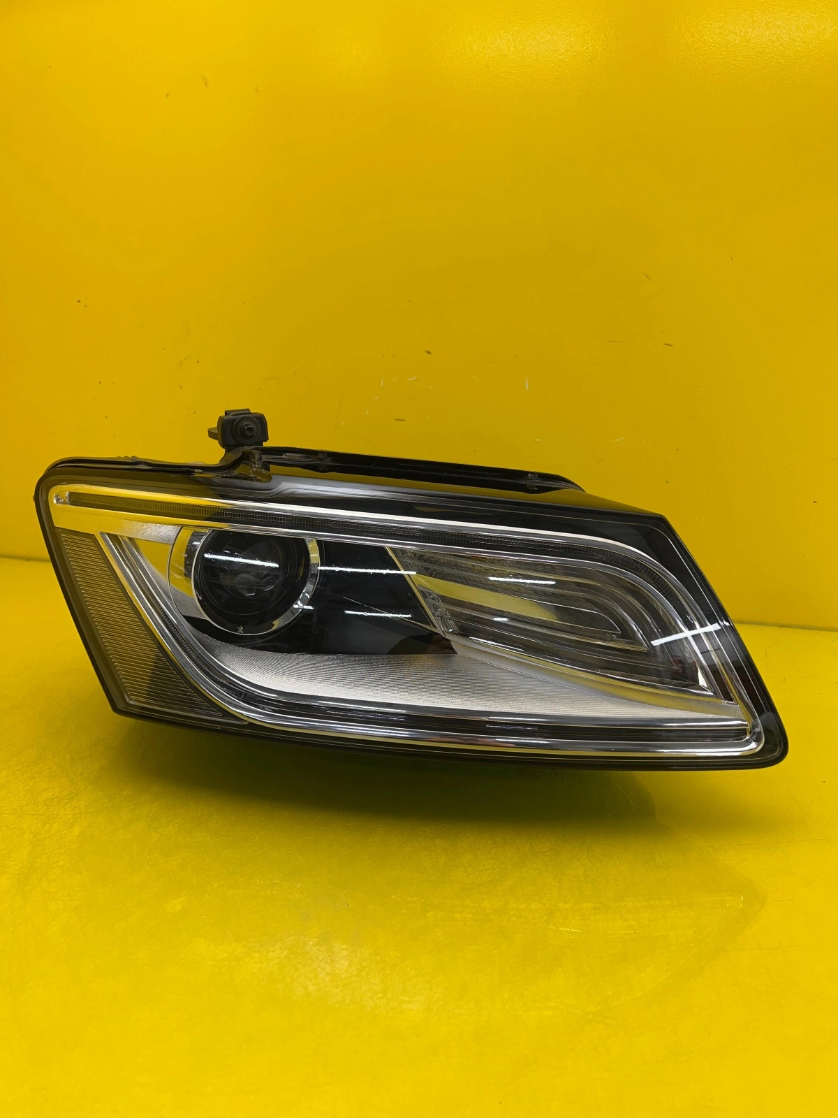 Reflektor Lampa Prawa Audi Q5 16- Xenon Led 8R0941006C Autolamps Reflektor Lampa Prawa Audi Q5 16- Xenon Led 8R0941006C