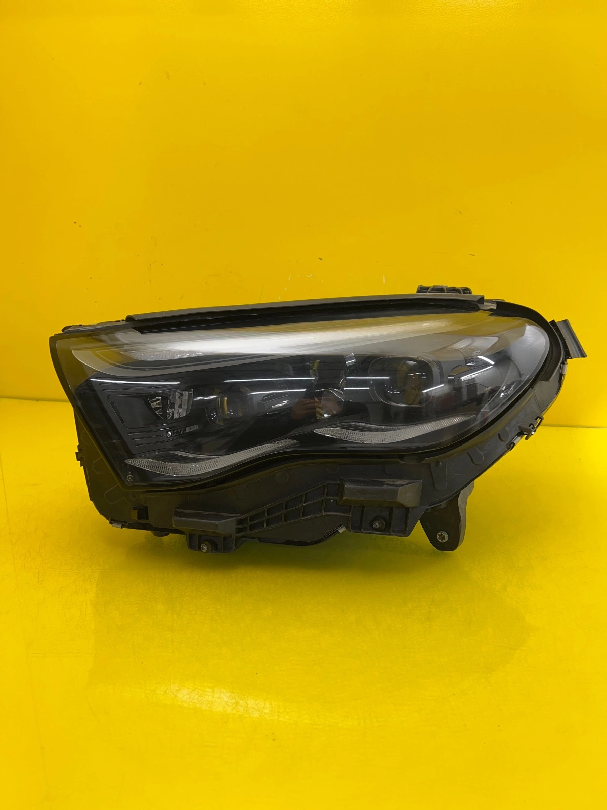 Reflektor Lampa Lewa Mercedes E-klasa W214 Digital Light A2149064102 Autolamps Reflektor Lampa Lewa Mercedes E-klasa W214 Digital Light A2149064102