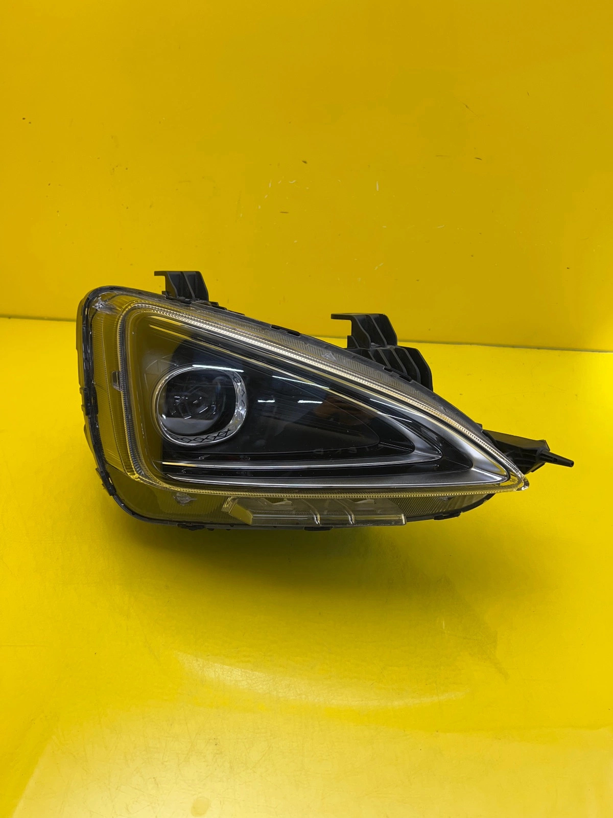 Reflektor Lampa Dolna Prawa Hyundai Nexo 19- Full Led Autolamps Reflektor Lampa Dolna Prawa Hyundai Nexo 19- Full Led