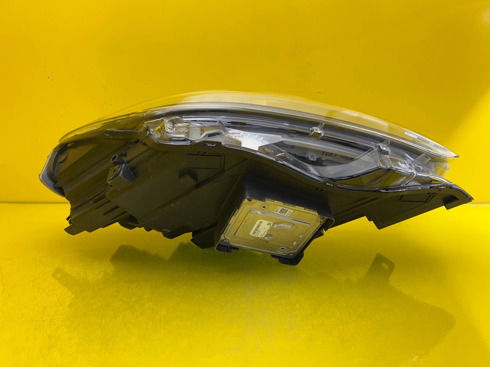 Reflektor Lampa Prawa Przód Ford Kuga MK3 III 19-24 Full Led LV4B-13E016-AS Autolamps 7 Reflektor Lampa Prawa Przód Ford Kuga MK3 III 19-24 Full Led LV4B-13E016-AS