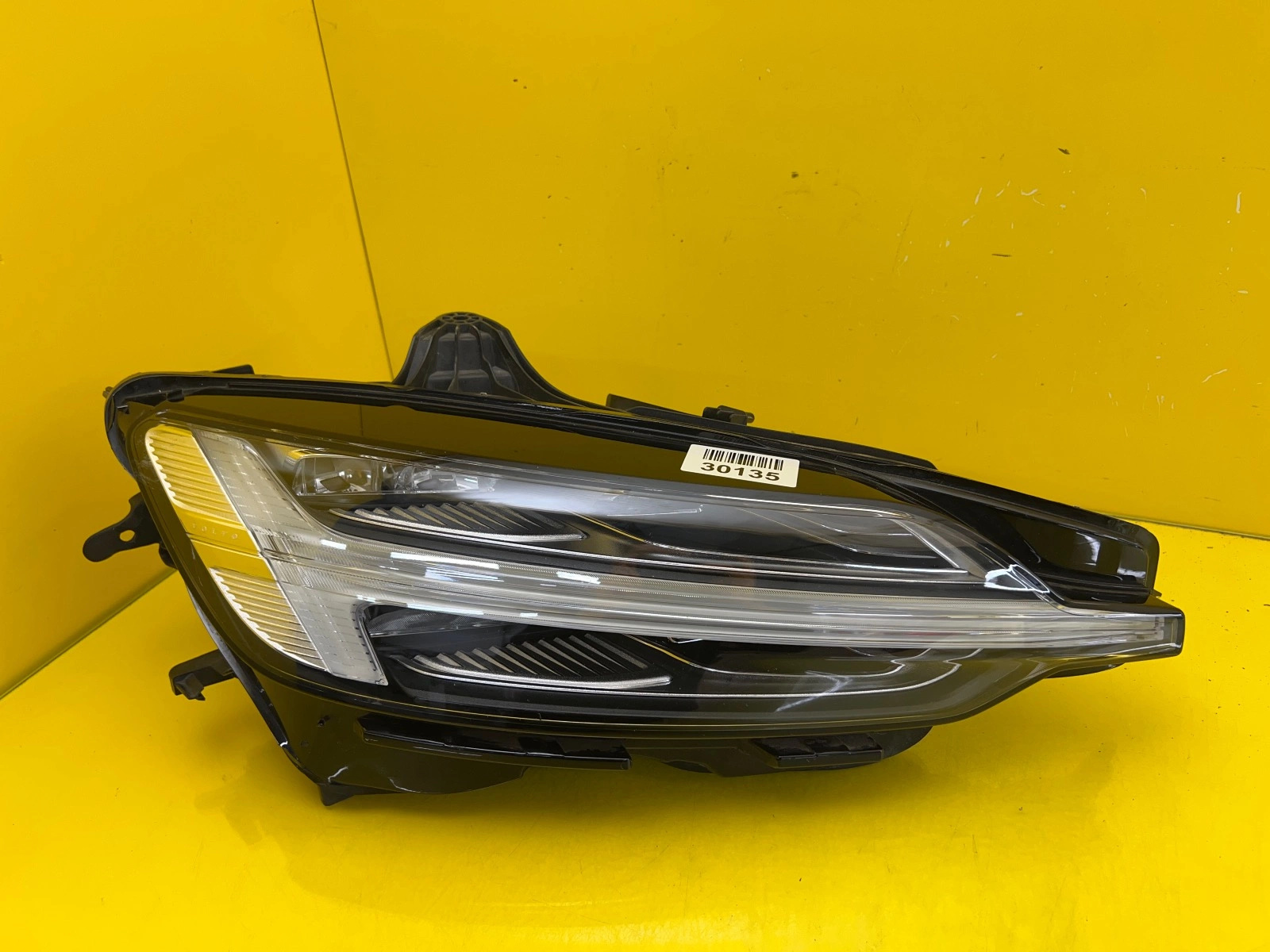 Reflektor Lampa Prawa Volvo S60 V60 Mid Led 32228816 Autolamps Reflektor Lampa Prawa Volvo S60 V60 Mid Led 32228816
