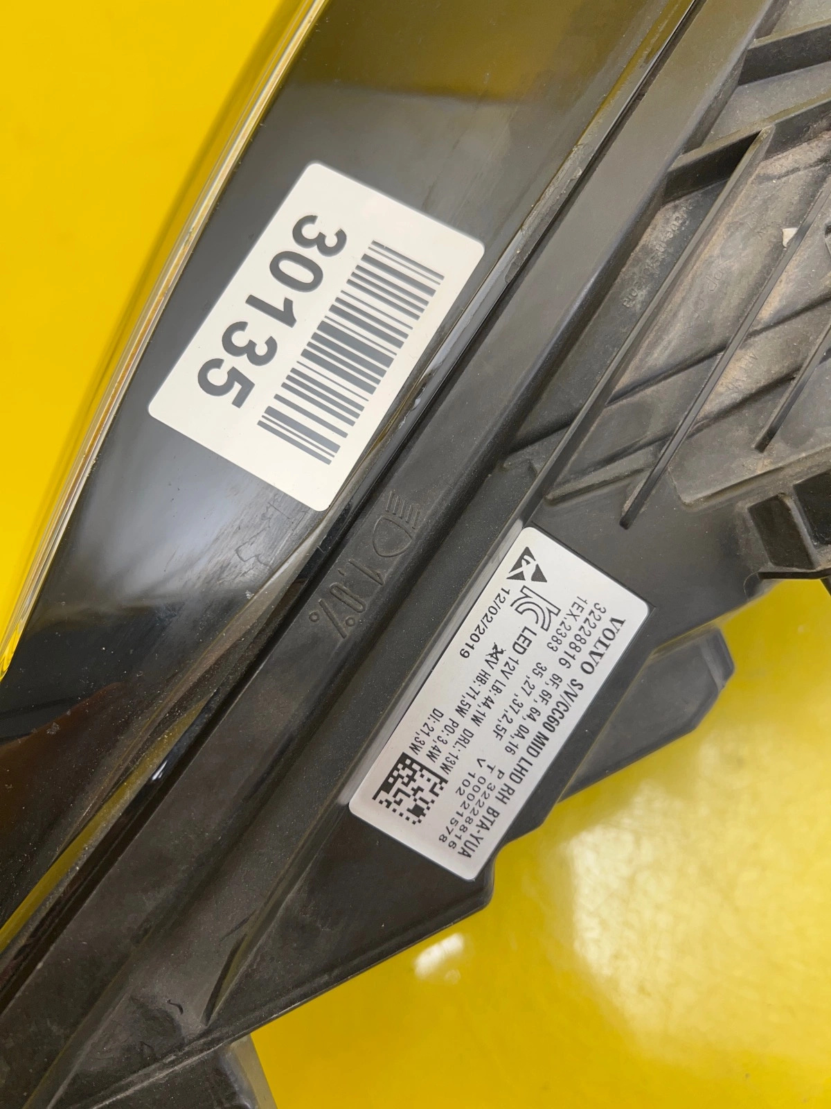 Reflektor Lampa Prawa Volvo S60 V60 Mid Led 32228816 Autolamps 2 Reflektor Lampa Prawa Volvo S60 V60 Mid Led 32228816