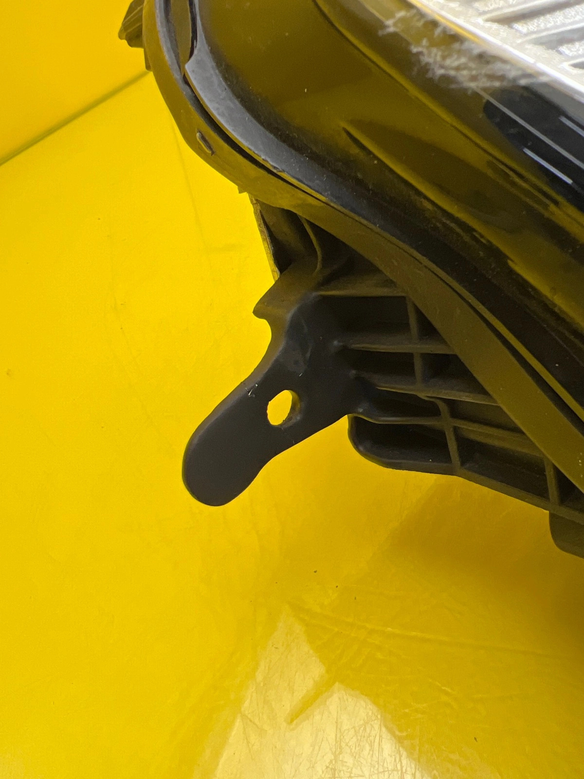 Reflektor Lampa Prawa Volvo S60 V60 Mid Led 32228816 Autolamps 5 Reflektor Lampa Prawa Volvo S60 V60 Mid Led 32228816