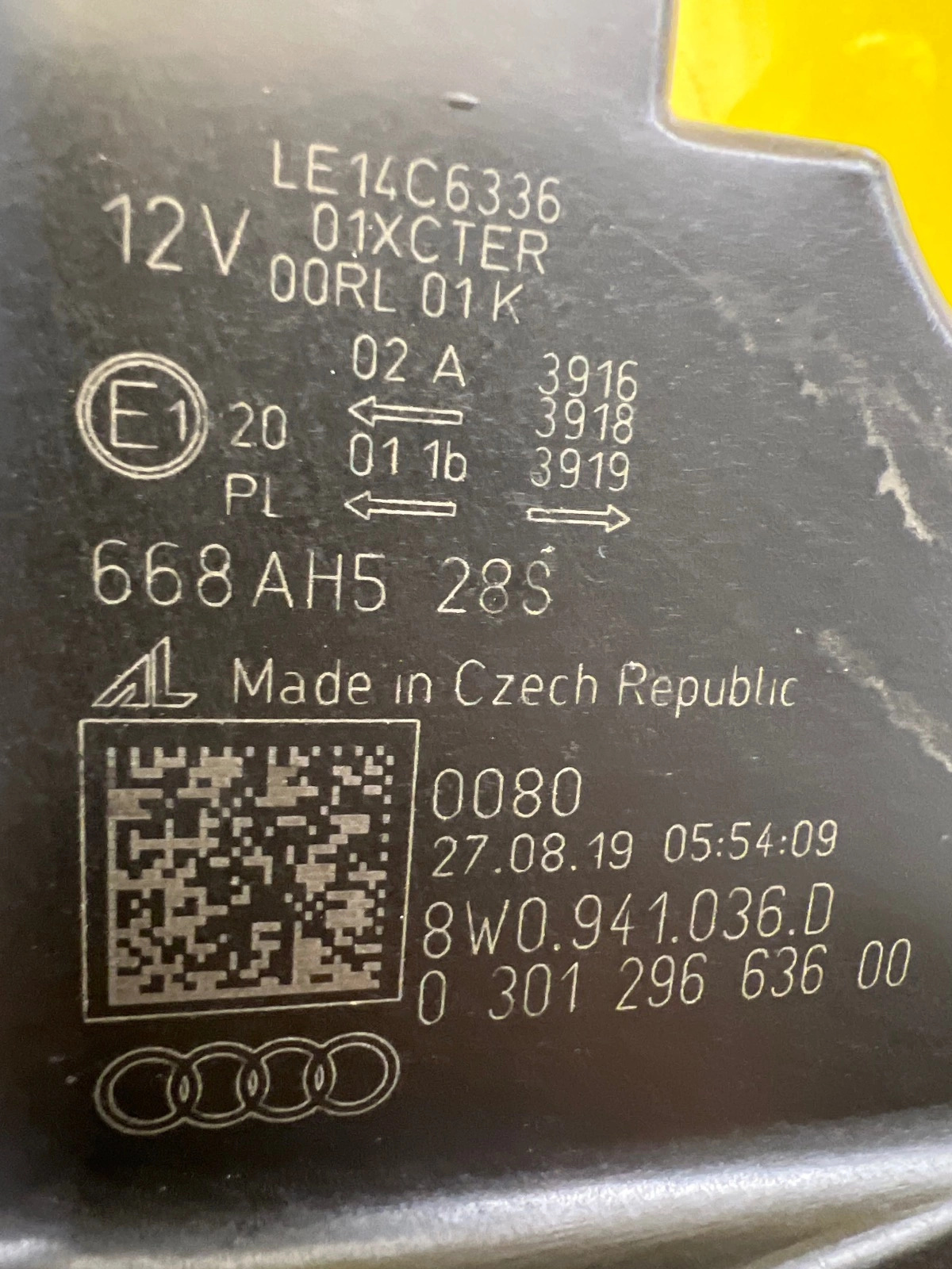 Reflektor Lampa Prawa Audi A4 B9 8W Matrix 8W0941036D Autolamps 2 Reflektor Lampa Prawa Audi A4 B9 8W Matrix 8W0941036D