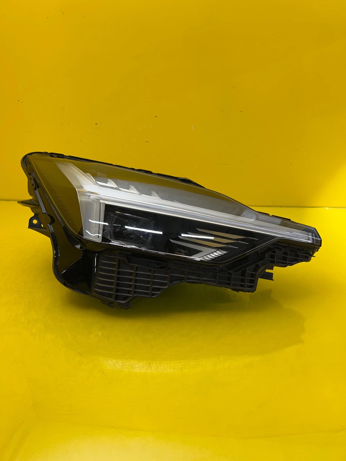 Reflektor Lampa Prawa Volvo Polestar 2 Full Led P32337607 Autolamps Reflektor Lampa Prawa Volvo Polestar 2 Full Led P32337607