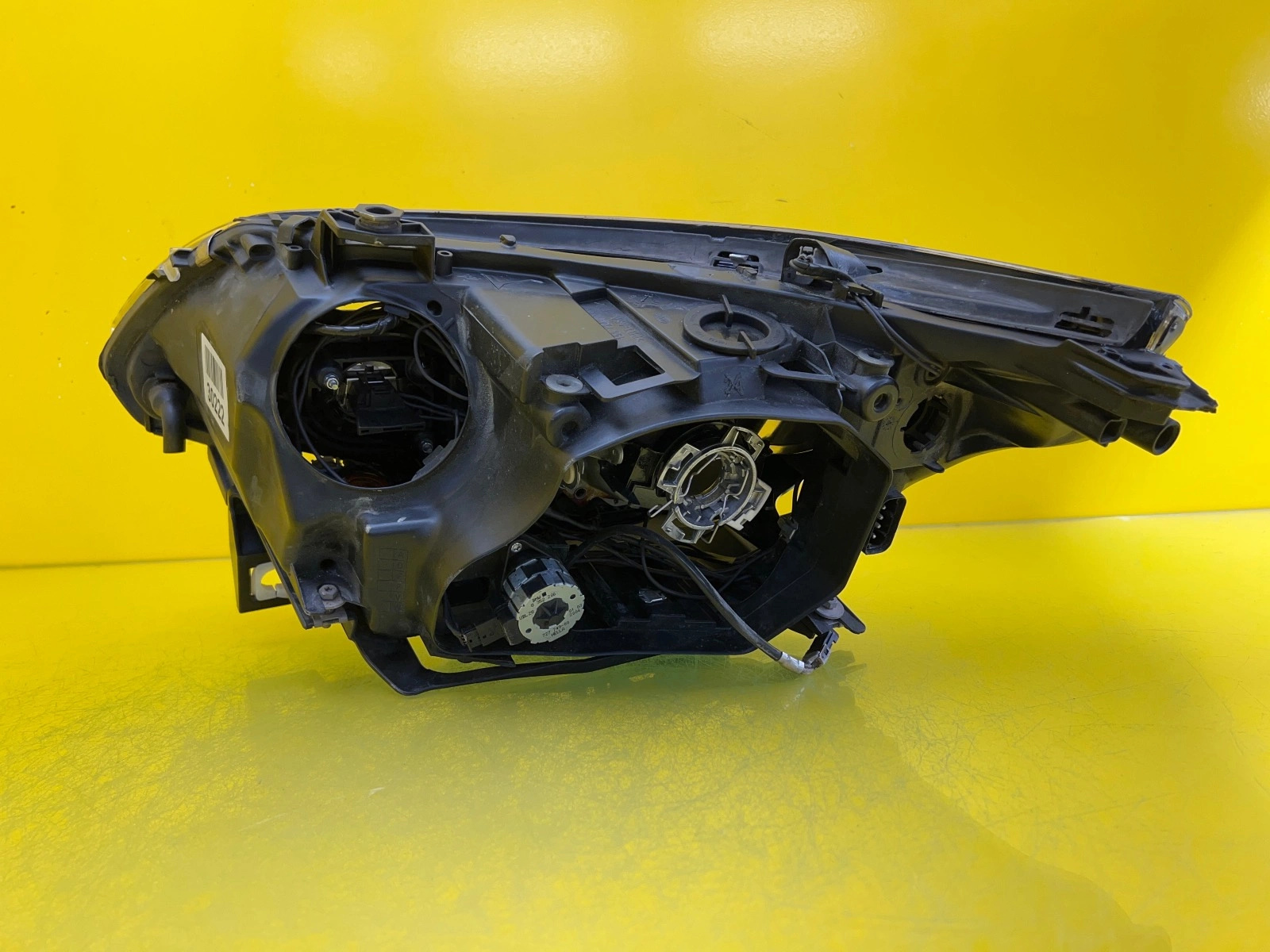 Reflektor Lampa Prawa BMW 5 E60 E61 03-06 Xenon Nieskrętna D2S Autolamps 3 Reflektor Lampa Prawa BMW 5 E60 E61 03-06 Xenon Nieskrętna D2S