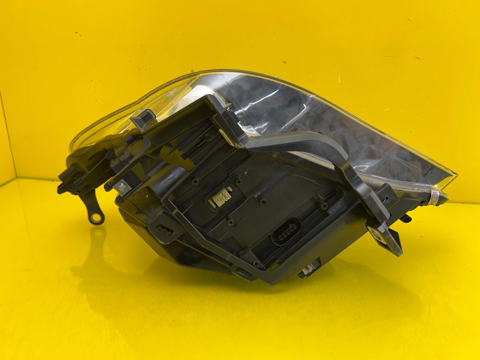 Reflektor Lampa Prawa BMW 5 E60 E61 03-06 Xenon Skrętna D2S Autolamps 4 Reflektor Lampa Prawa BMW 5 E60 E61 03-06 Xenon Skrętna D2S