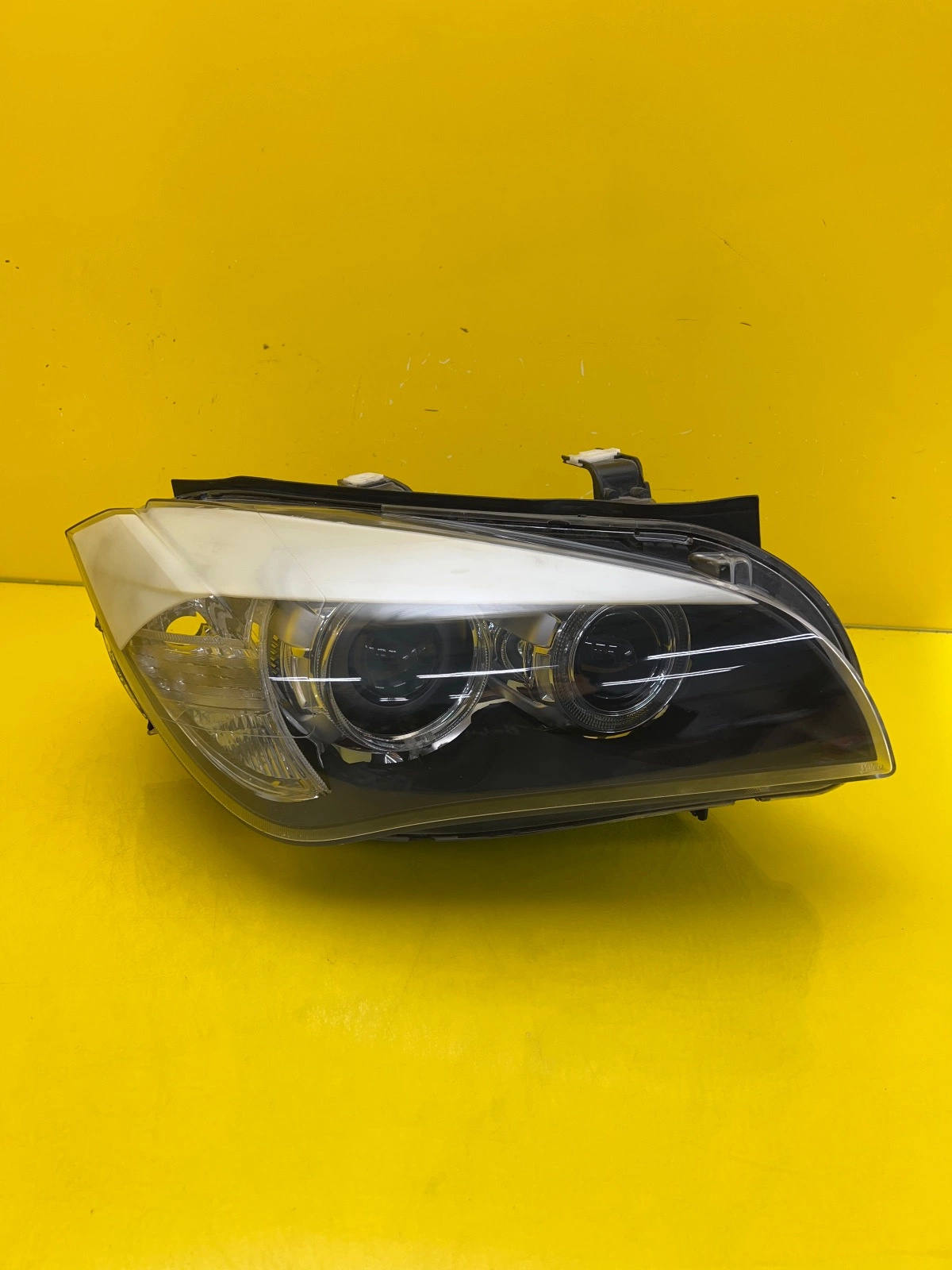 Reflektor Lampa Prawa Przednia BMW X1 E84 Xenon 2990008-09 Autolamps Reflektor Lampa Prawa Przednia BMW X1 E84 Xenon 2990008-09